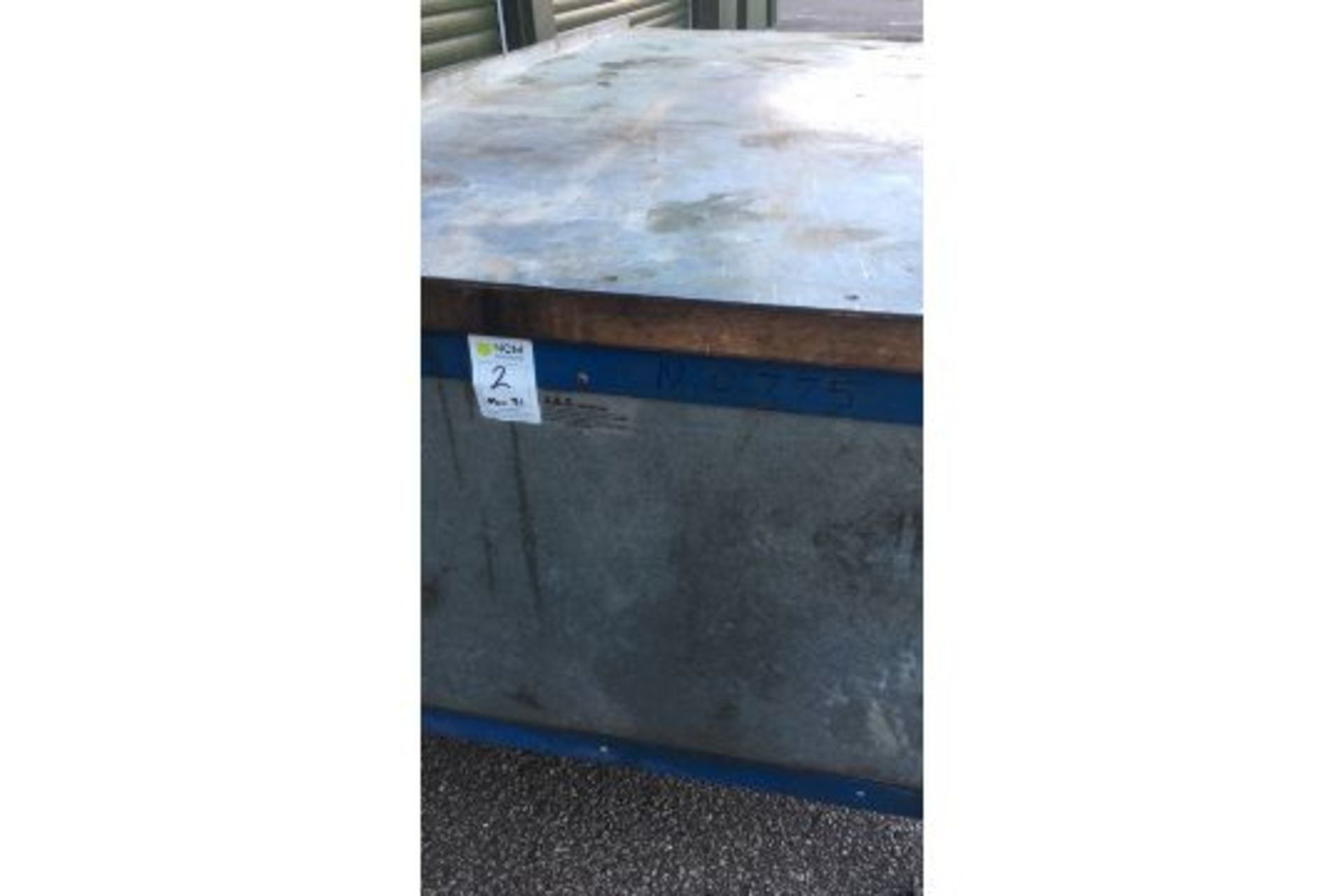 Benchmaster Steel framed work bench with locker - Image 3 of 3