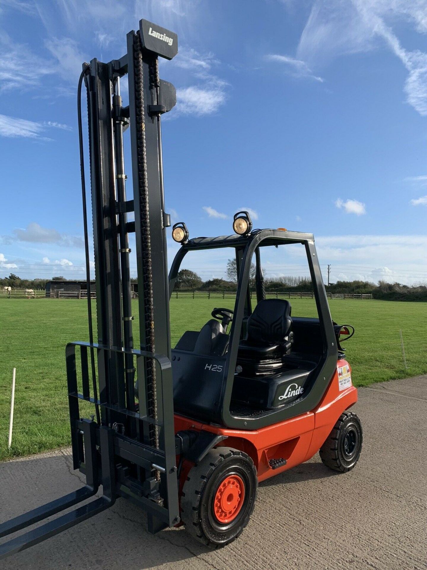 Linde 2.5 Tonne Gas Forklift