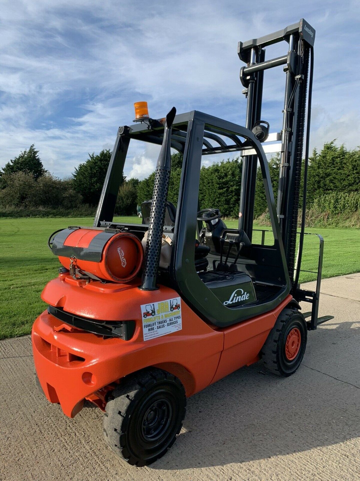 Linde 2.5 Tonne Gas Forklift - Image 3 of 6