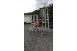 Podium scaffolding work platform job lot