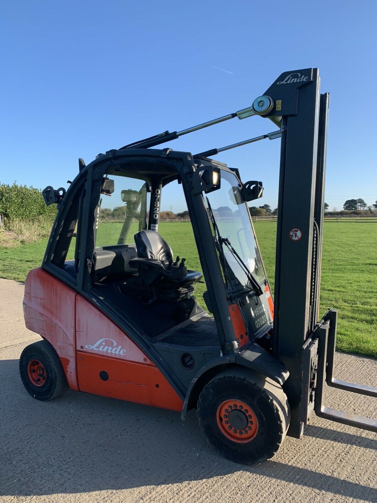 Linde H30 Diesel Forklift 5.9 Triple Mast - Image 2 of 6