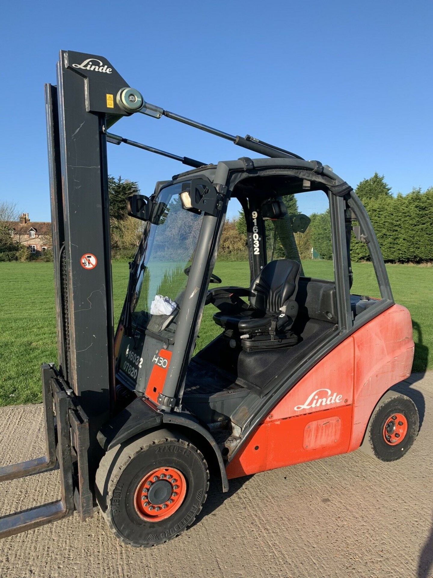 Linde H30 Diesel Forklift 5.9 Triple Mast