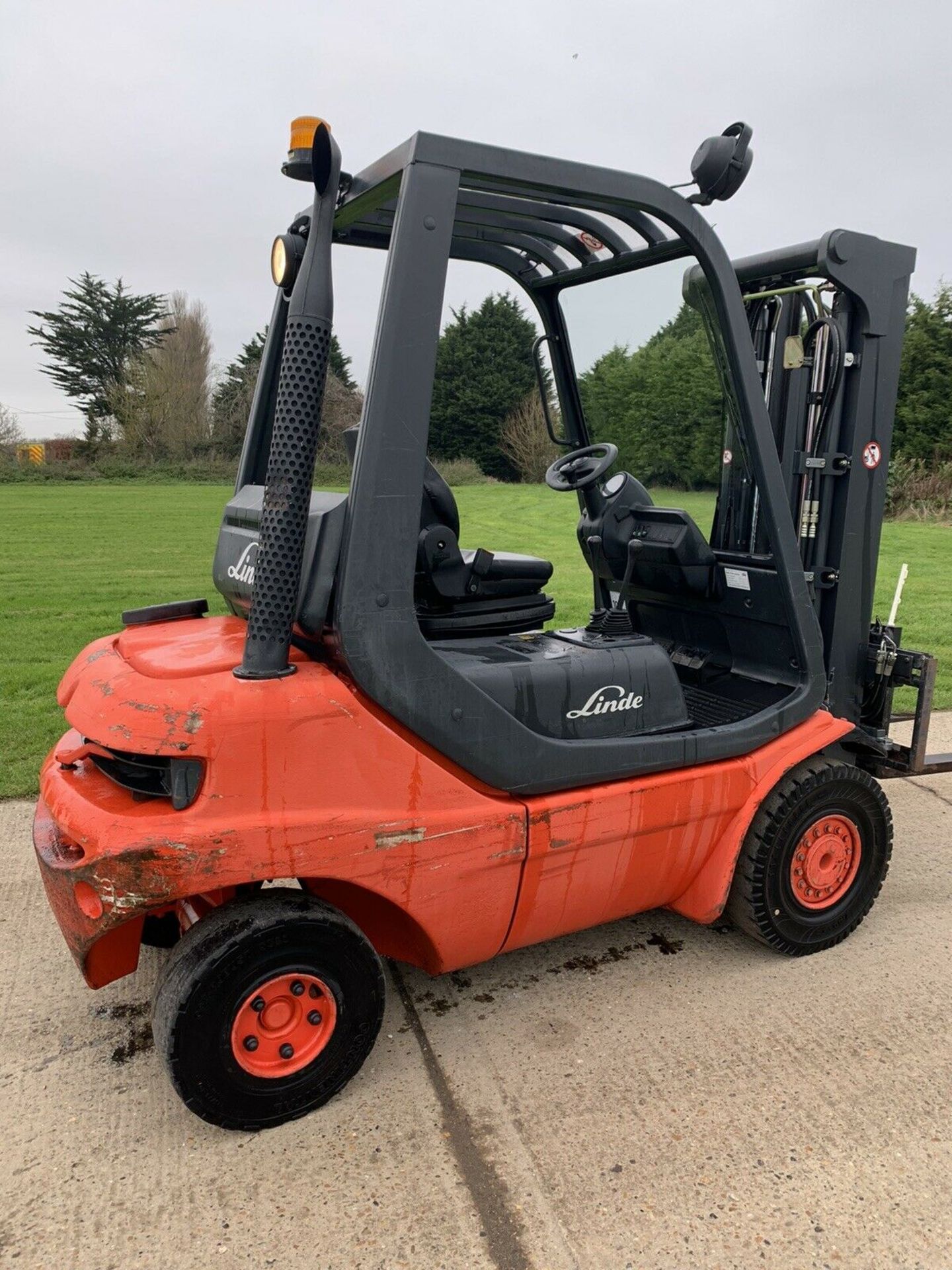 Linde 2.5 Tonne Diesel Forklift Container Spec - Image 2 of 7