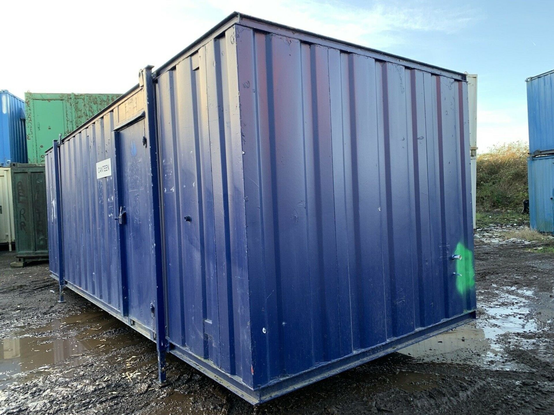 24ft Portable Office Site Cabin Canteen Anti Vandal Steel - Image 4 of 9