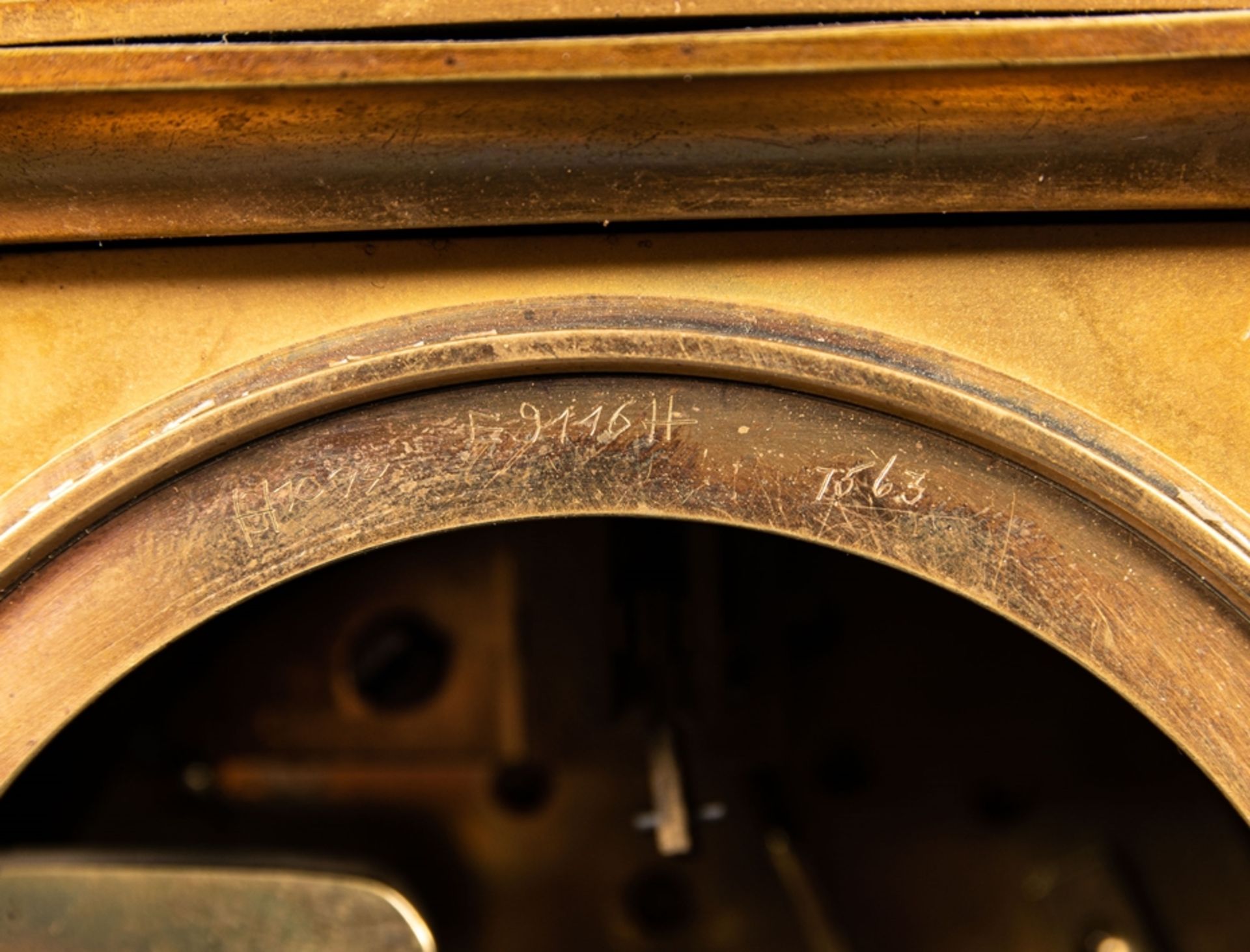 Kaminuhr in Messinggehäuse, Frankreich um 1900; ungeprüftes mechanisches Uhrwer - Image 17 of 20