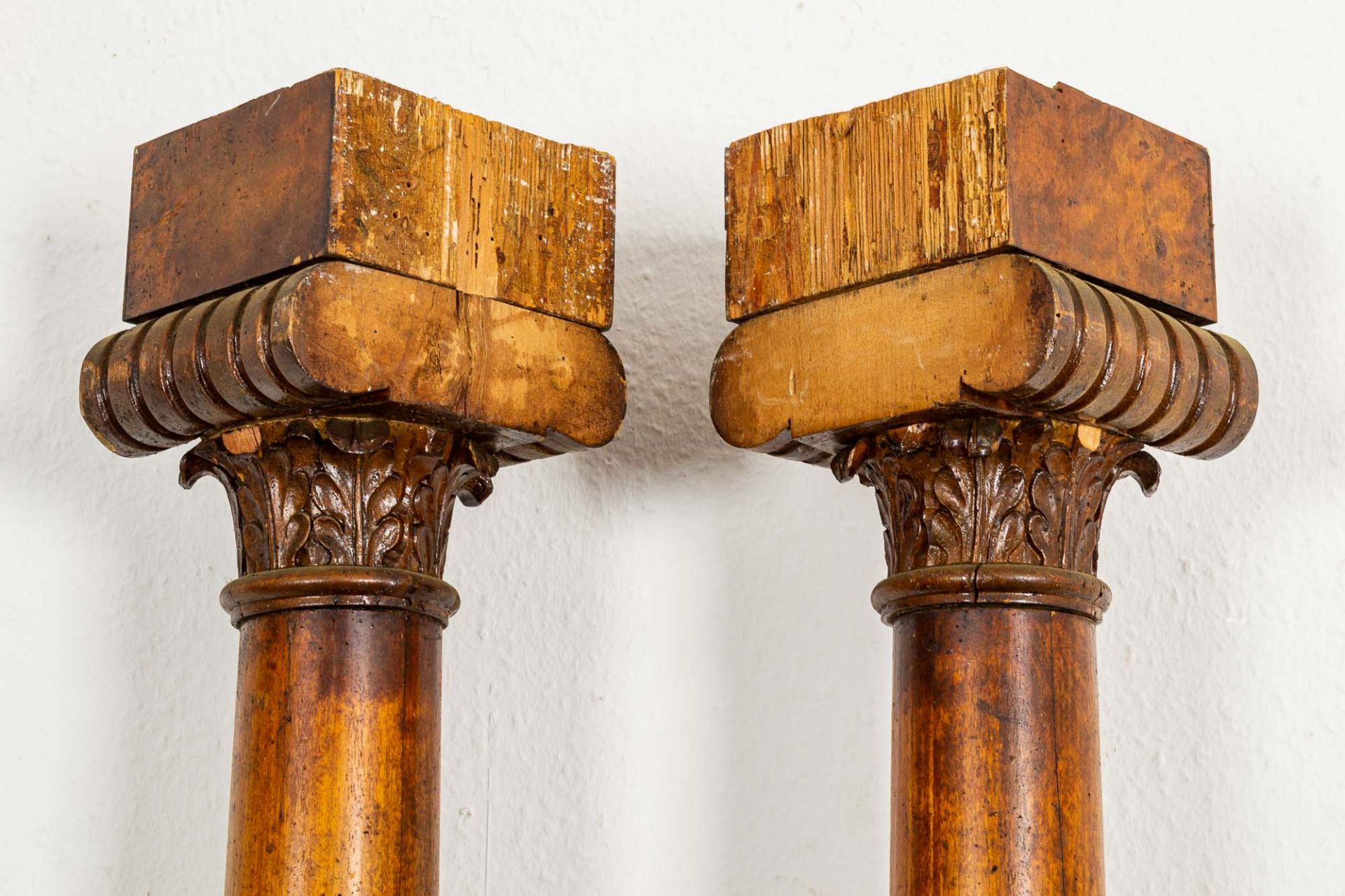 Paar Säulen in klassizistischer Manier, um 1800/20, Birke massiv und furniert, - Image 6 of 13