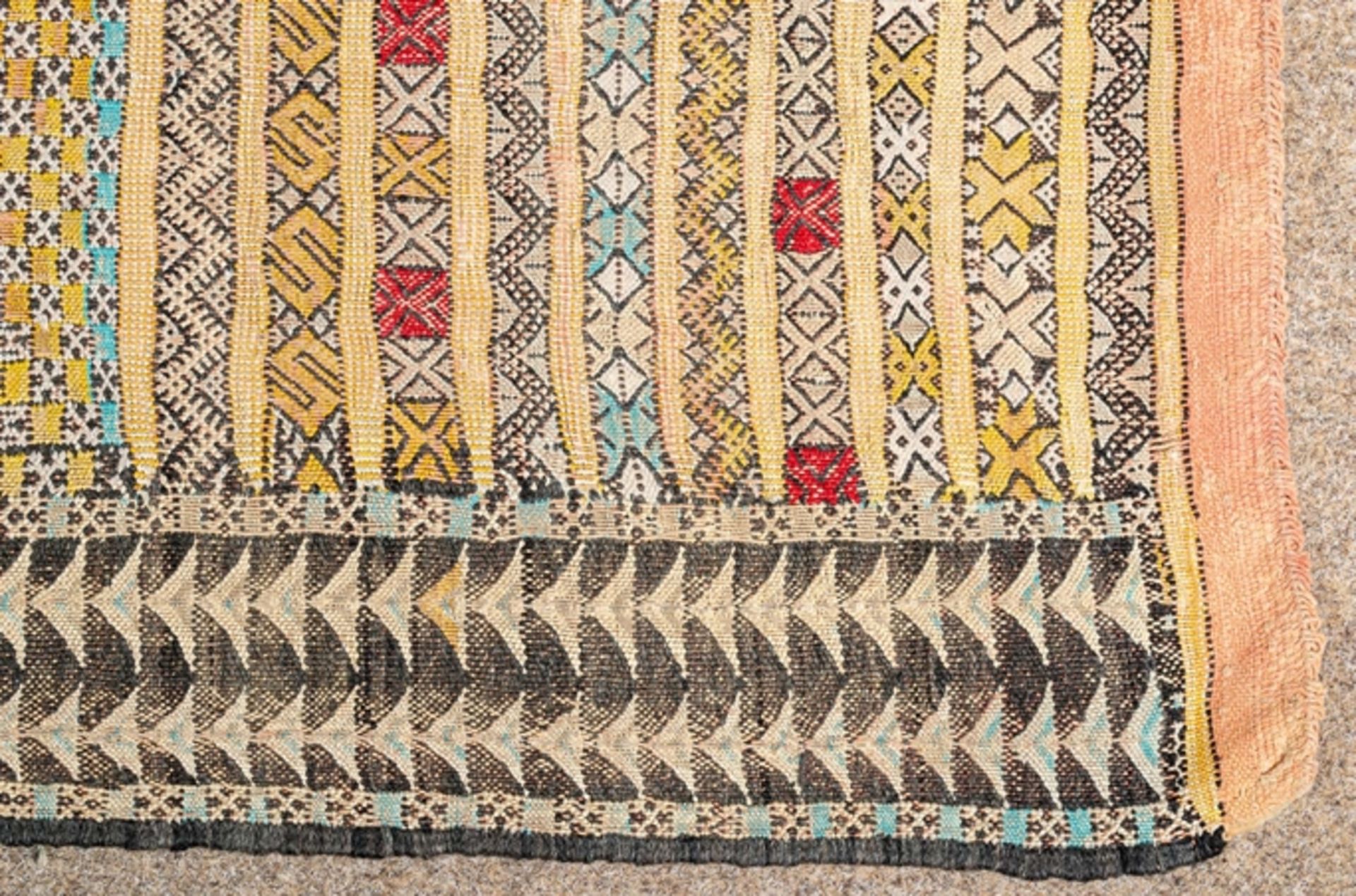 Marokkanischer Kelim, ca. 140 x 110 cm, 2. Hälfte 20. Jhdt. - Image 2 of 5