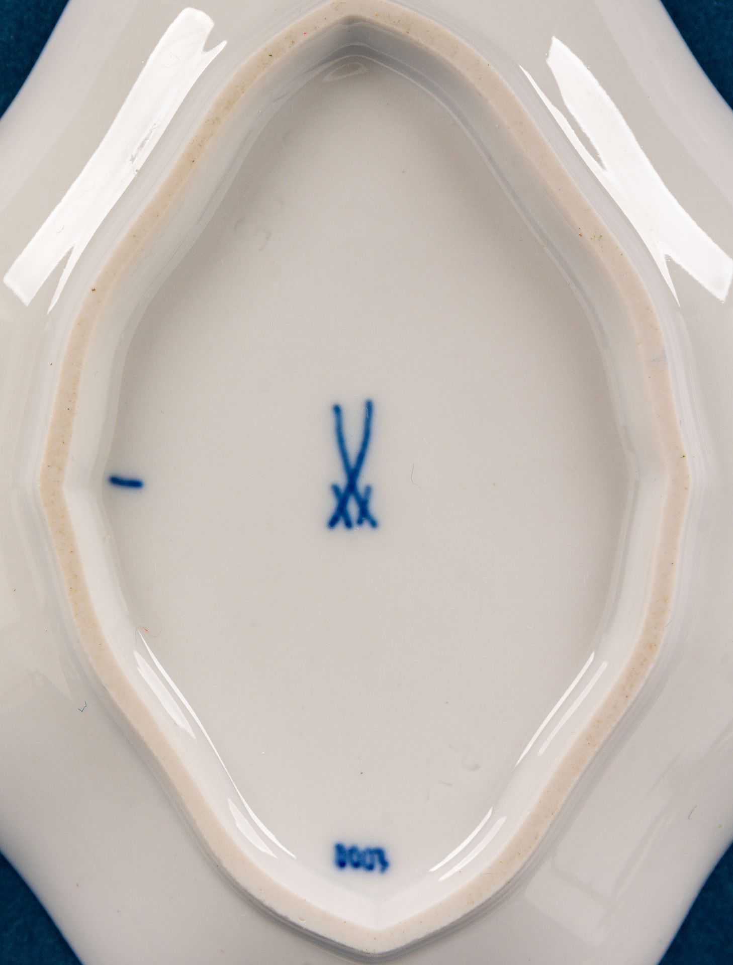 14teiliges Konvolut versch. MEISSEN-PORZELLAN Objekte, bestehend aus Aschenbech - Image 8 of 10