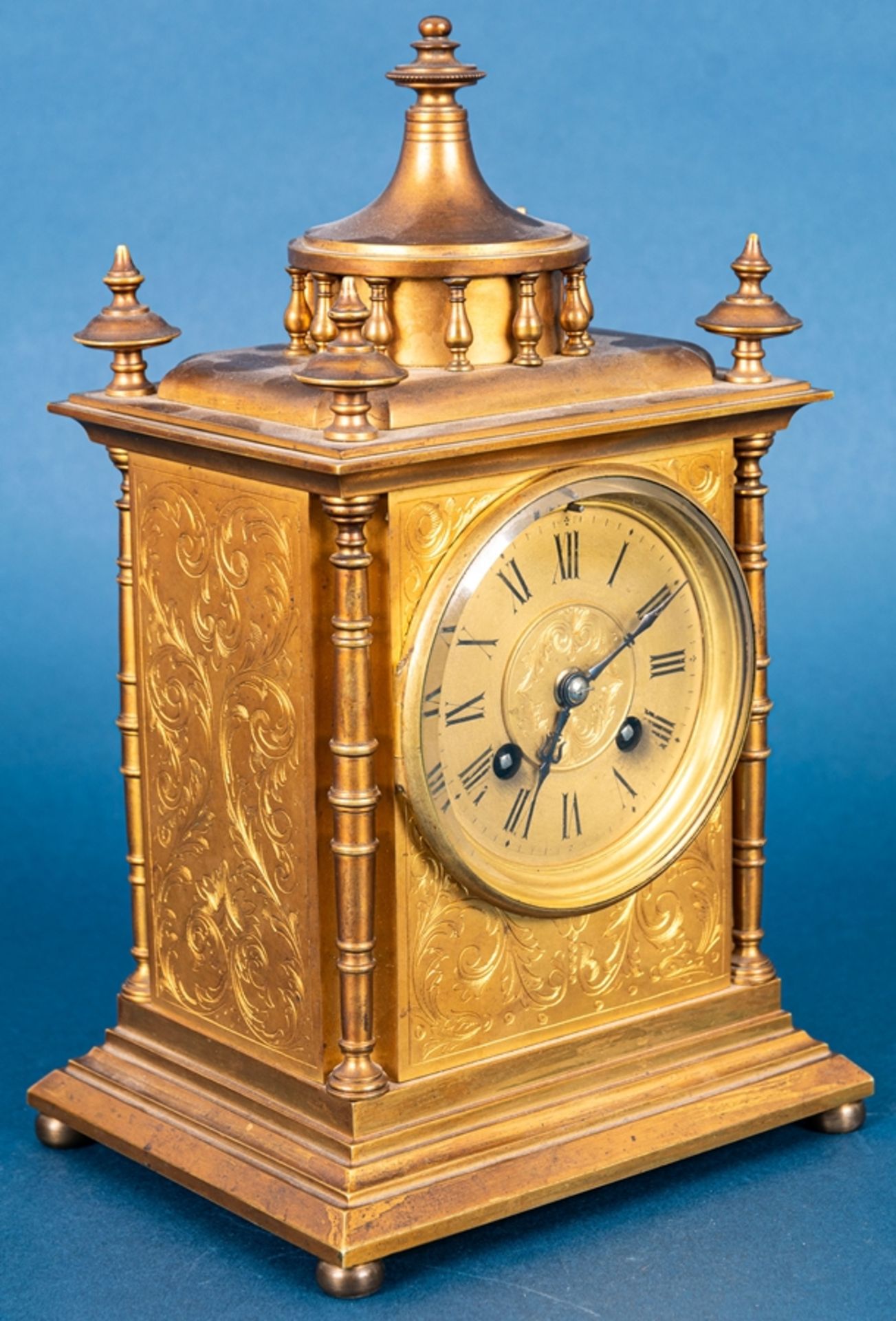 Kaminuhr in Messinggehäuse, Frankreich um 1900; ungeprüftes mechanisches Uhrwer - Image 10 of 20