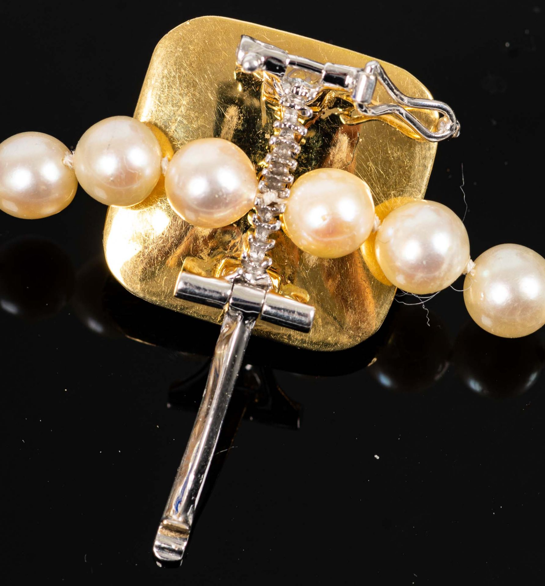 Elegante Perlenkette, einzeln geknotete Zuchtperlen, schwerer 750er Gelb- und W - Bild 3 aus 6