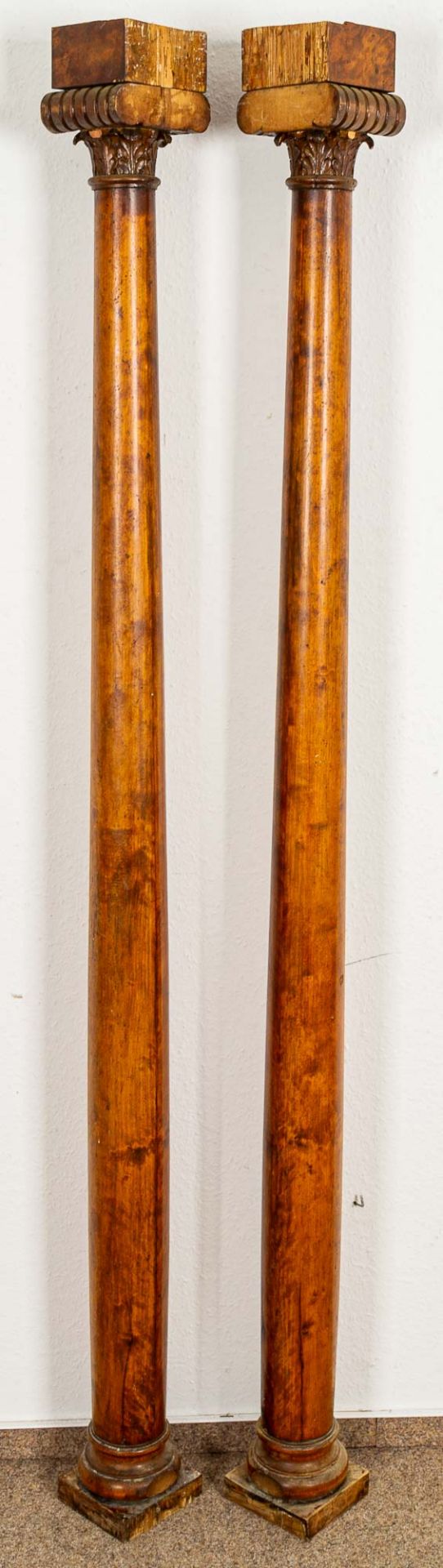 Paar Säulen in klassizistischer Manier, um 1800/20, Birke massiv und furniert, - Image 2 of 13