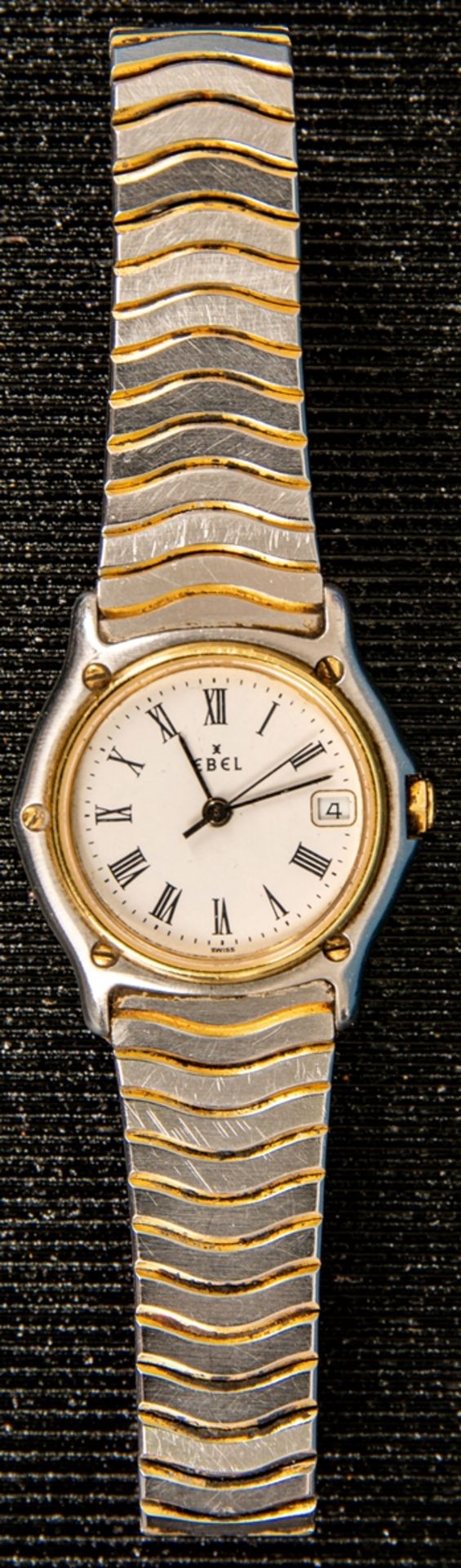 Zeitlose "EBEL"-Damenarmbanduhr mit Quartzwerk, Datum auf der "3", weißes Ziffe