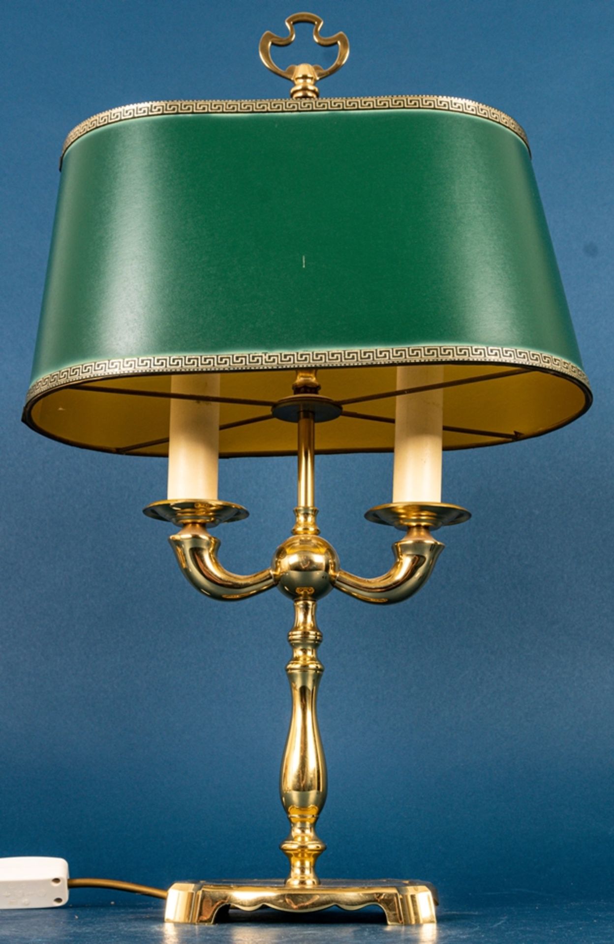 Stilvolle zweiarmige Tischlampe im engl. Stil, Messing, grün-goldener Kunststof - Image 3 of 6