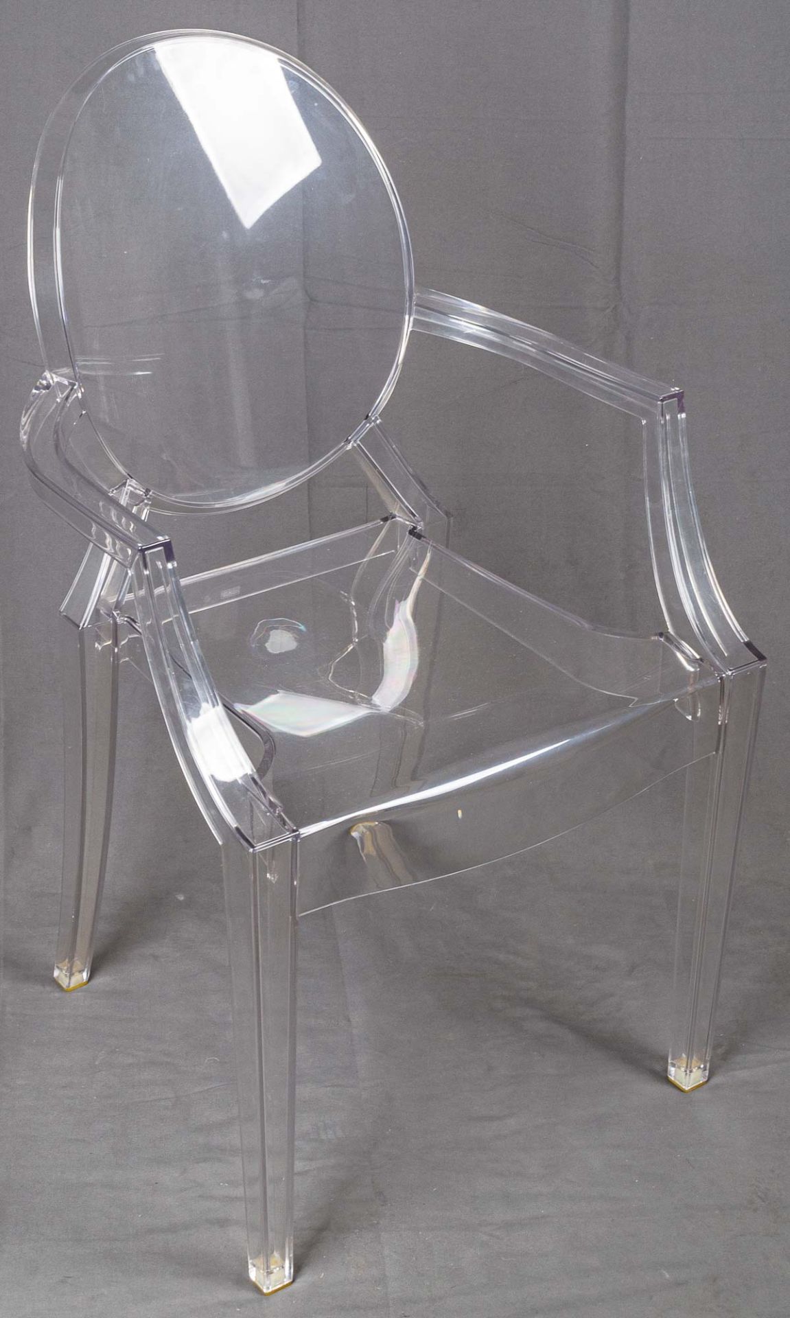 Zeitlos eleganter "Kartell"-Armlehnstuhl, designed von Philippe Starck (geb. 19