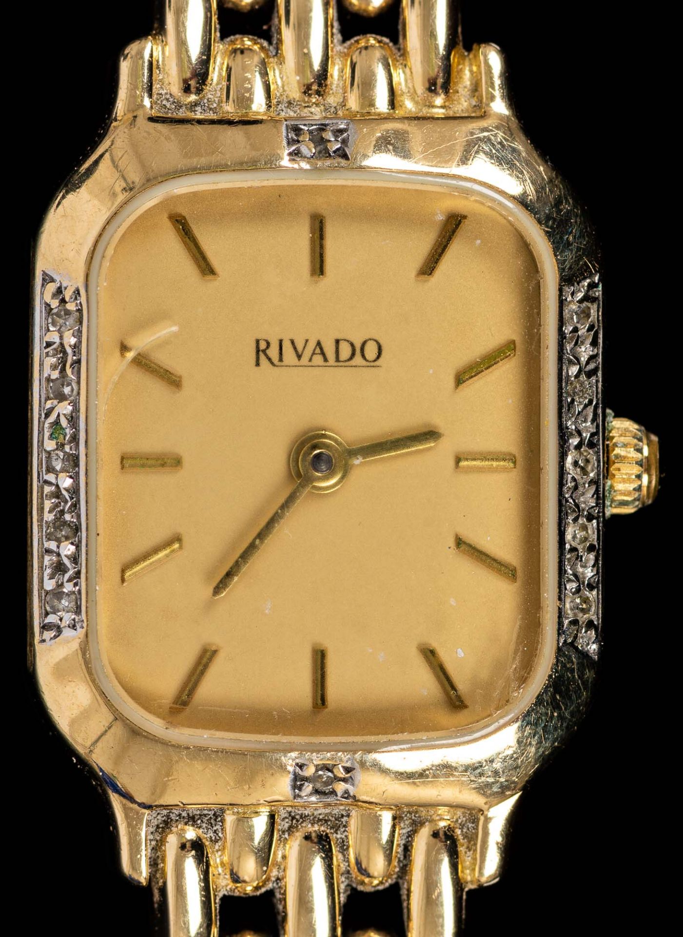 Elegante Damen - Armbanduhr der Marke "RIVADO", Gehäuse und Band aus 585er Gelb