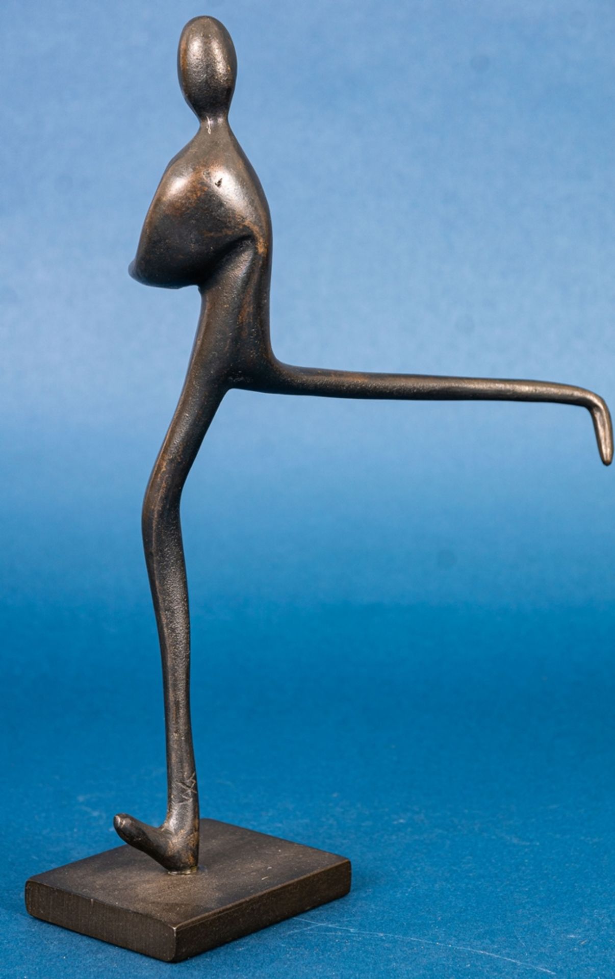 "EDO" - auf Podeste laufende modernisistische Figur "Läufer", Bronze braun pati - Image 5 of 13