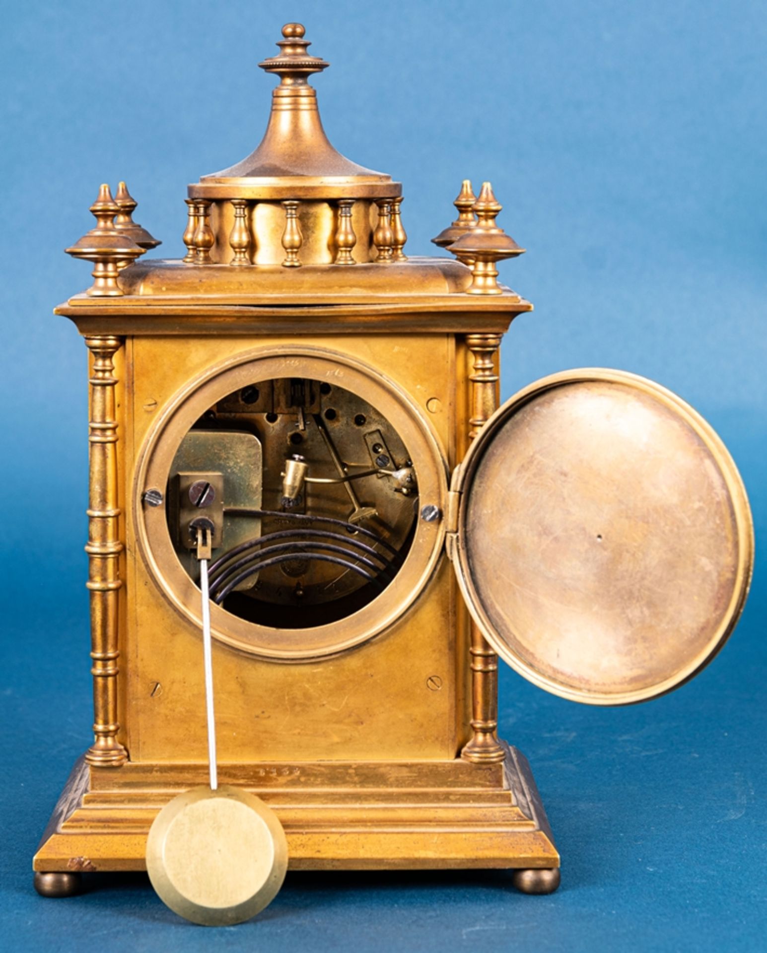 Kaminuhr in Messinggehäuse, Frankreich um 1900; ungeprüftes mechanisches Uhrwer - Image 11 of 20
