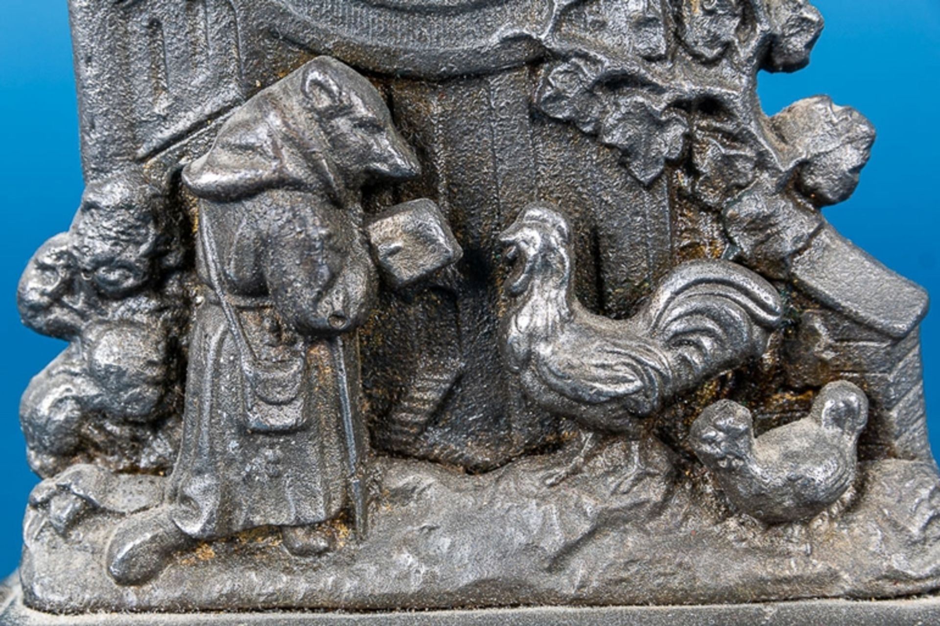 Antiker Taschenuhrenständer aus Eisenguss mit antiker, offener Herrentaschenuhr - Image 7 of 11