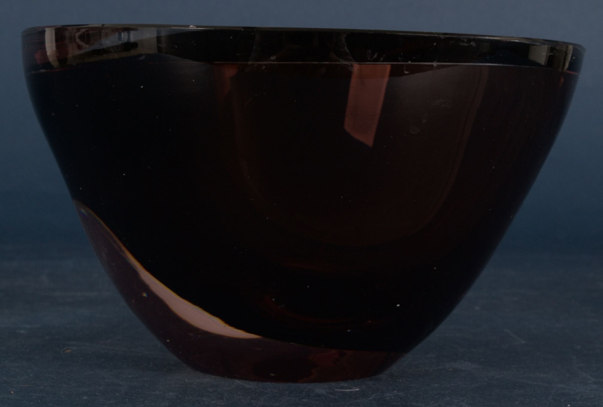 Designer-Glasschale, KOSTA BODA von 1993, bodenseitig bez. "KOSTA - LH - 1993". - Image 4 of 7