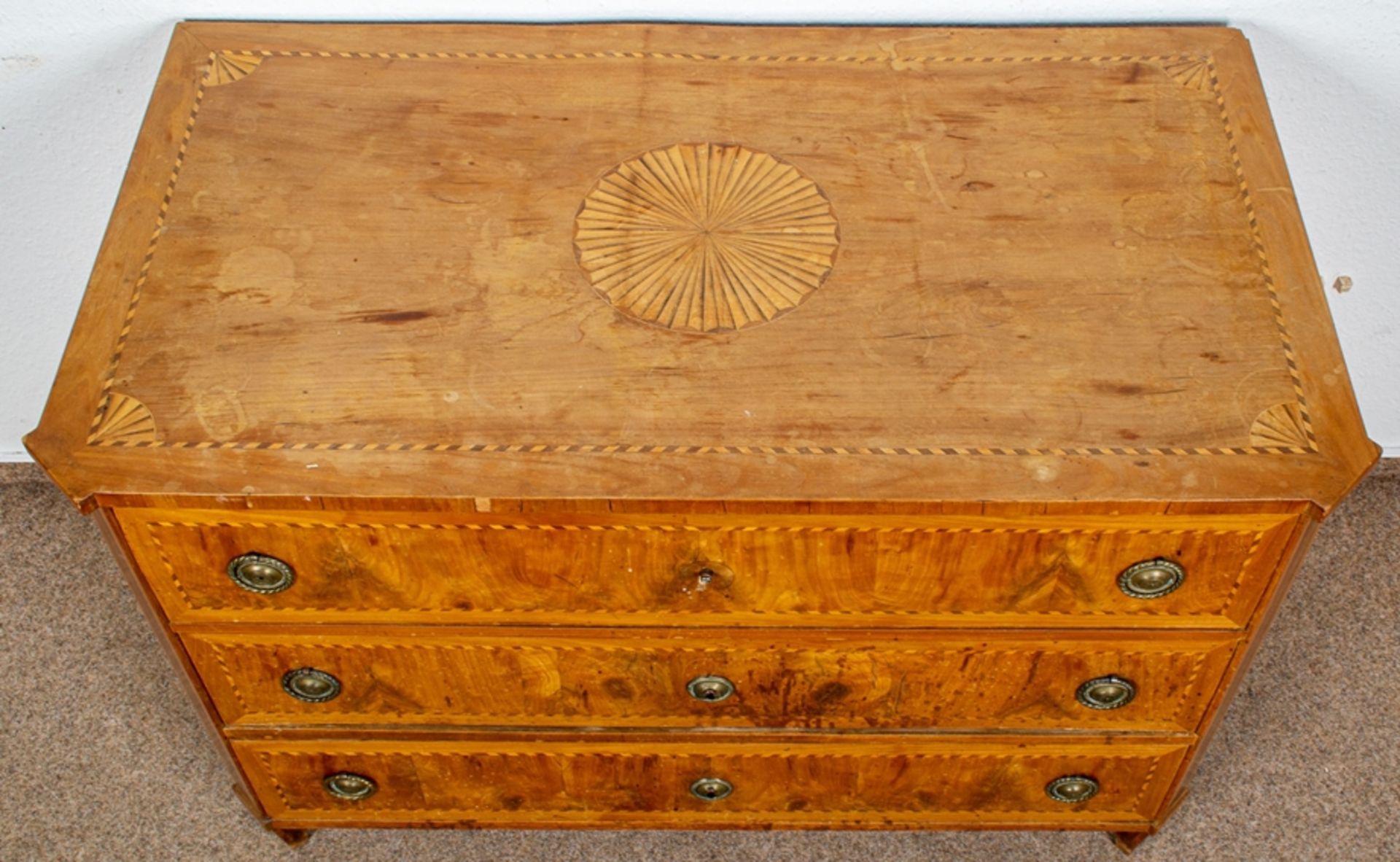 Elegante Kommode, spätklassizistisches dreischübiges Möbel aus der Zeit um 1800 - Image 7 of 20