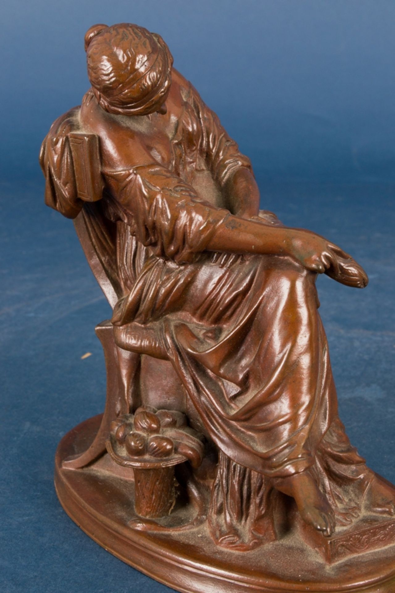"Penelope" - antike, rostbraun patinierte Bronzefigur einer auf einem Stuhl ein - Image 5 of 14