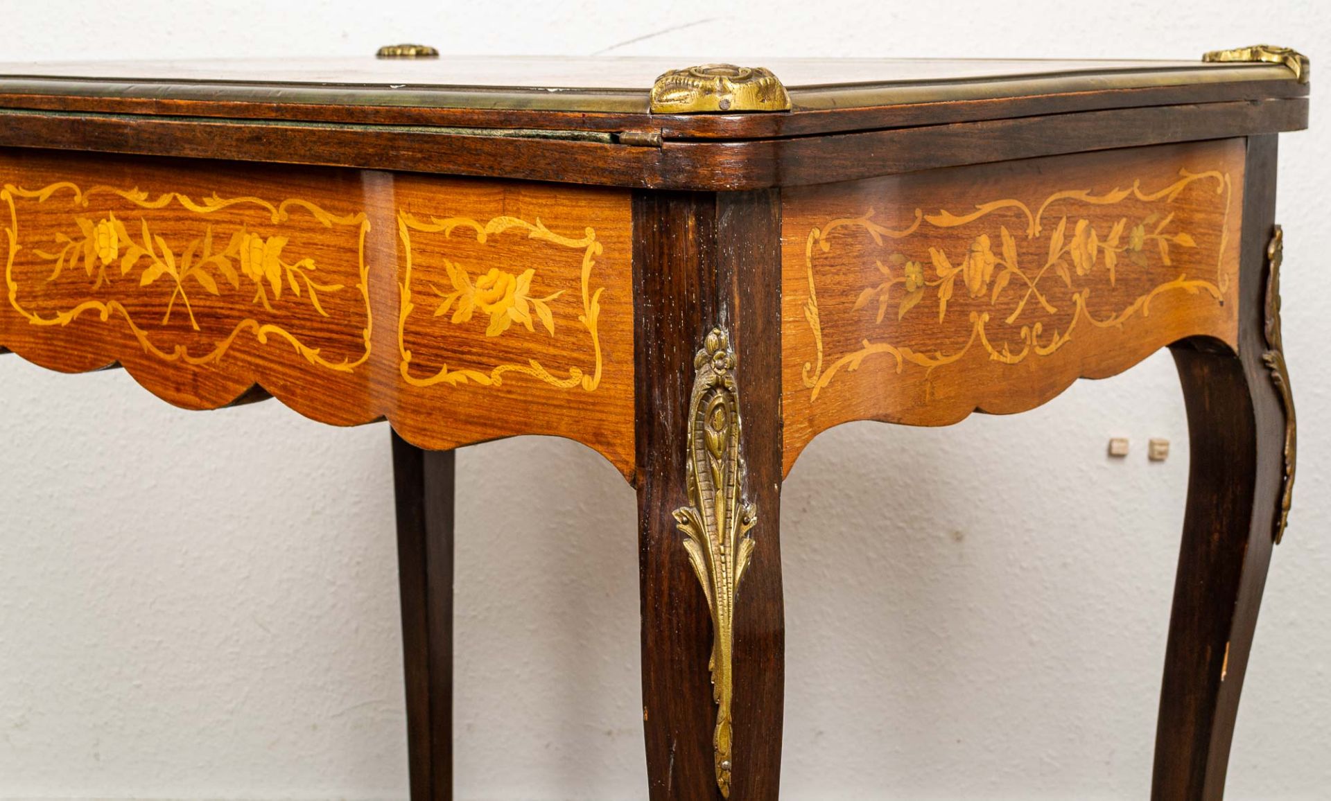 Spieltisch im Louis XV-Stil, aufwändig intarsiert, dekoratives Messingbeschlagw - Image 16 of 16