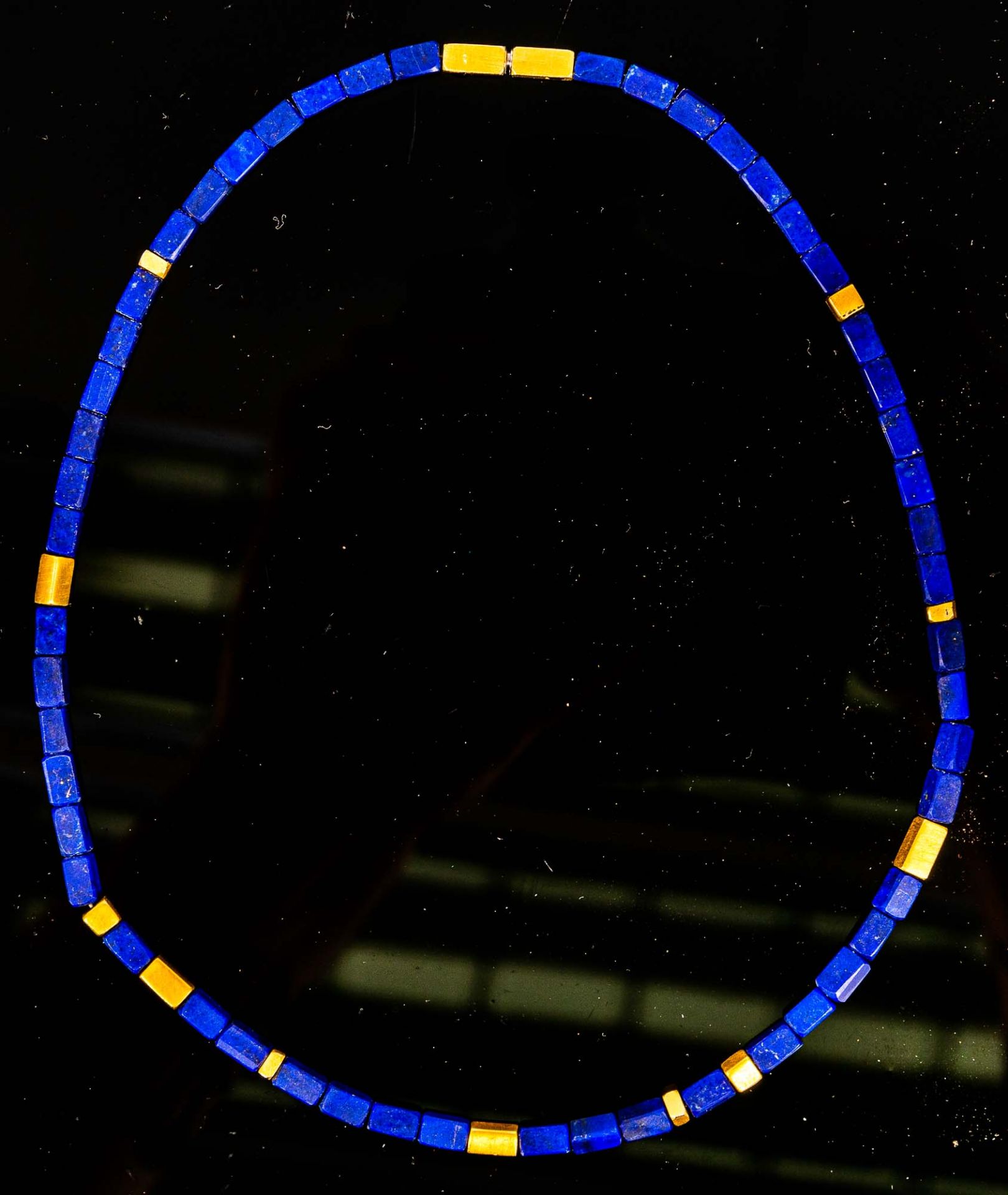 Modernistische Lapislazuli-Halskette mit vermeiltem 925er Sterlingsilberbeschla - Image 2 of 5