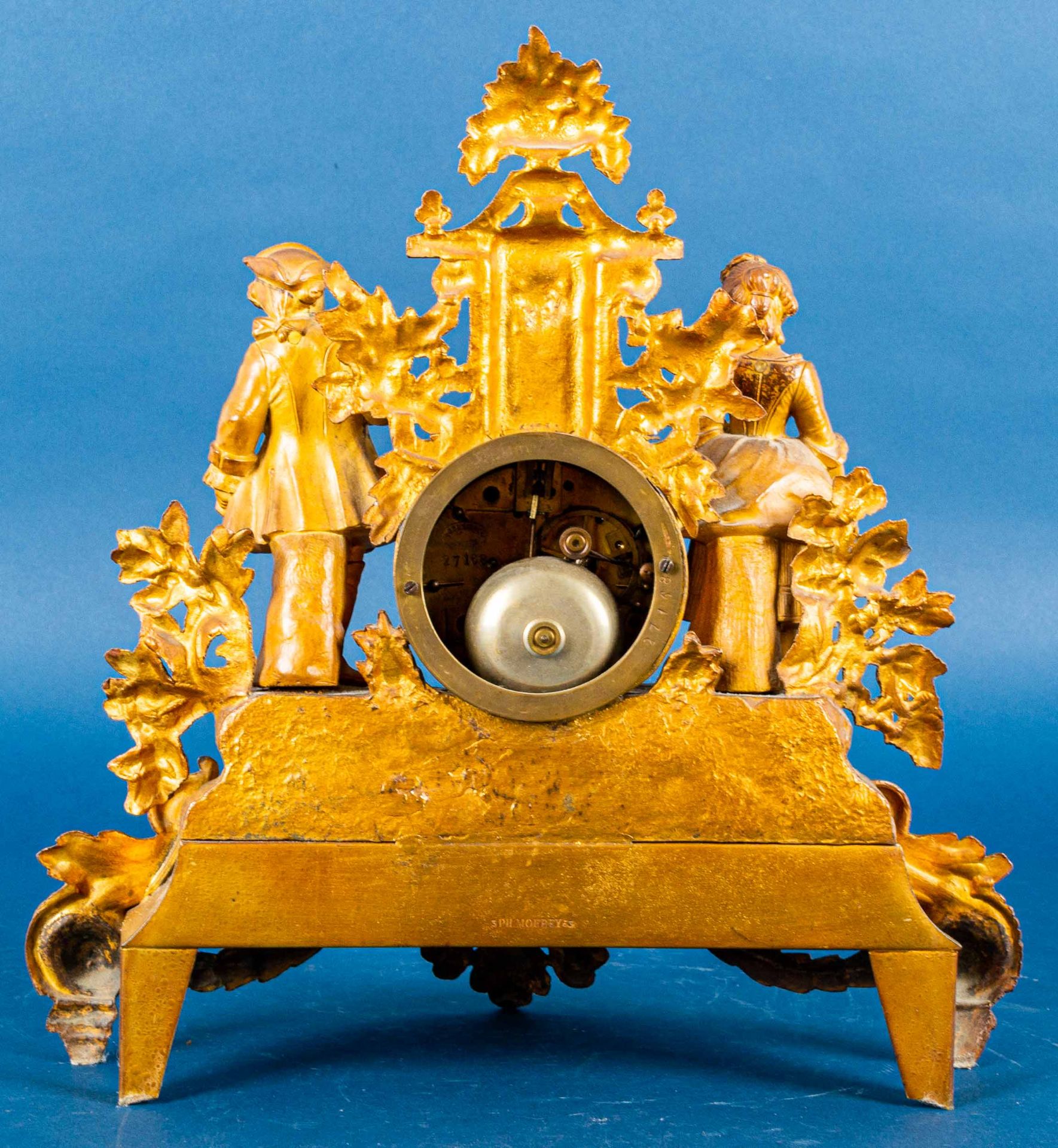 Antike Kaminuhr, vergoldetes Metallgussgehäuse mit figürlicher Bekrönung; ungep - Bild 7 aus 11