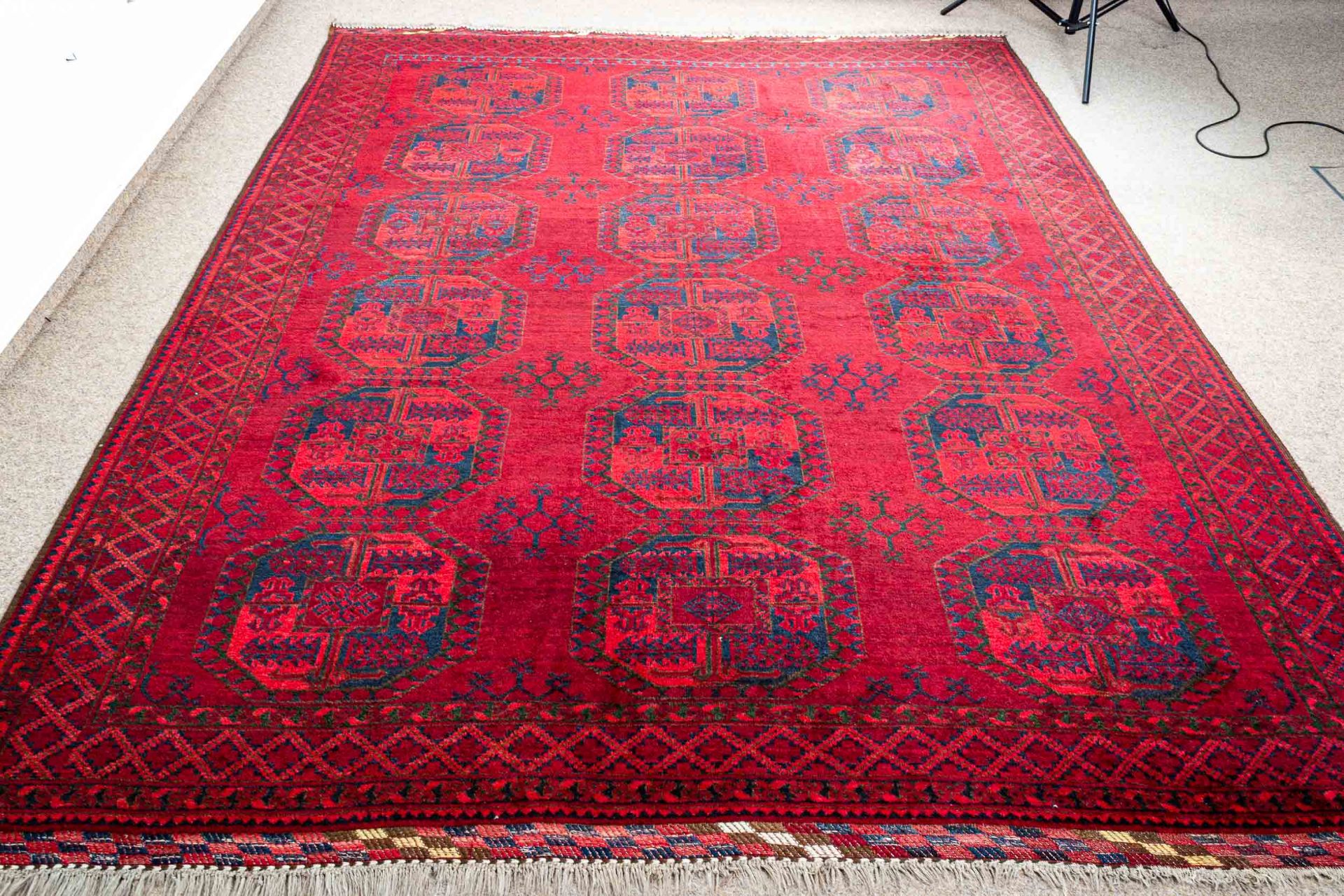 Großer Afghan - Teppich, stilisierter, geometrischer Dekor, ca. 320 X 245 cm. S - Bild 2 aus 12