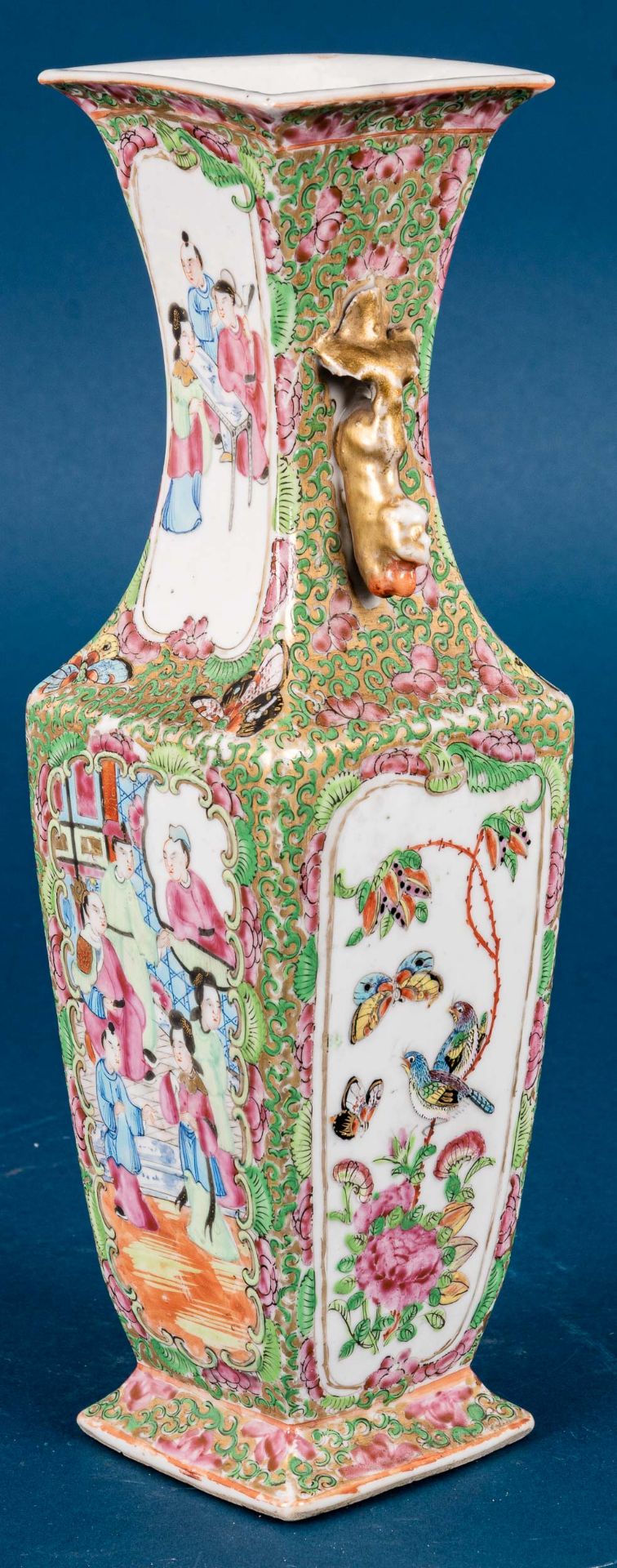 Antike chinesische Tischvase, ungemarktes Weißporzellan mit detailreichen flora - Image 11 of 19