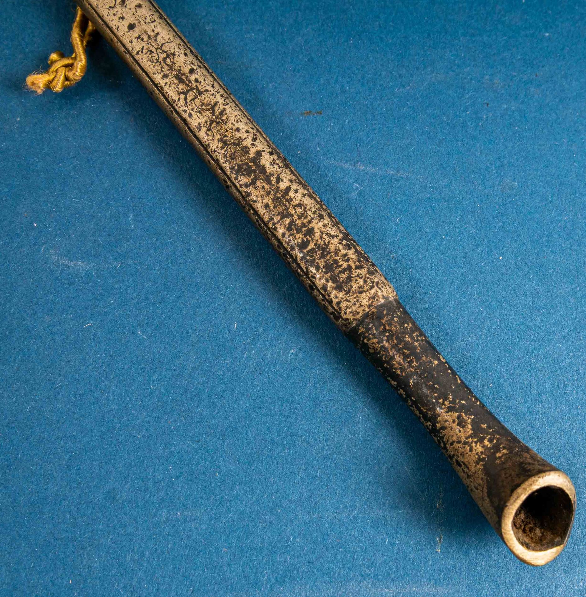 Antike Opiumpfeife, China 1. Hälfte 20. Jhdt.; vernickeltes Metall, dezente Gra - Image 6 of 11