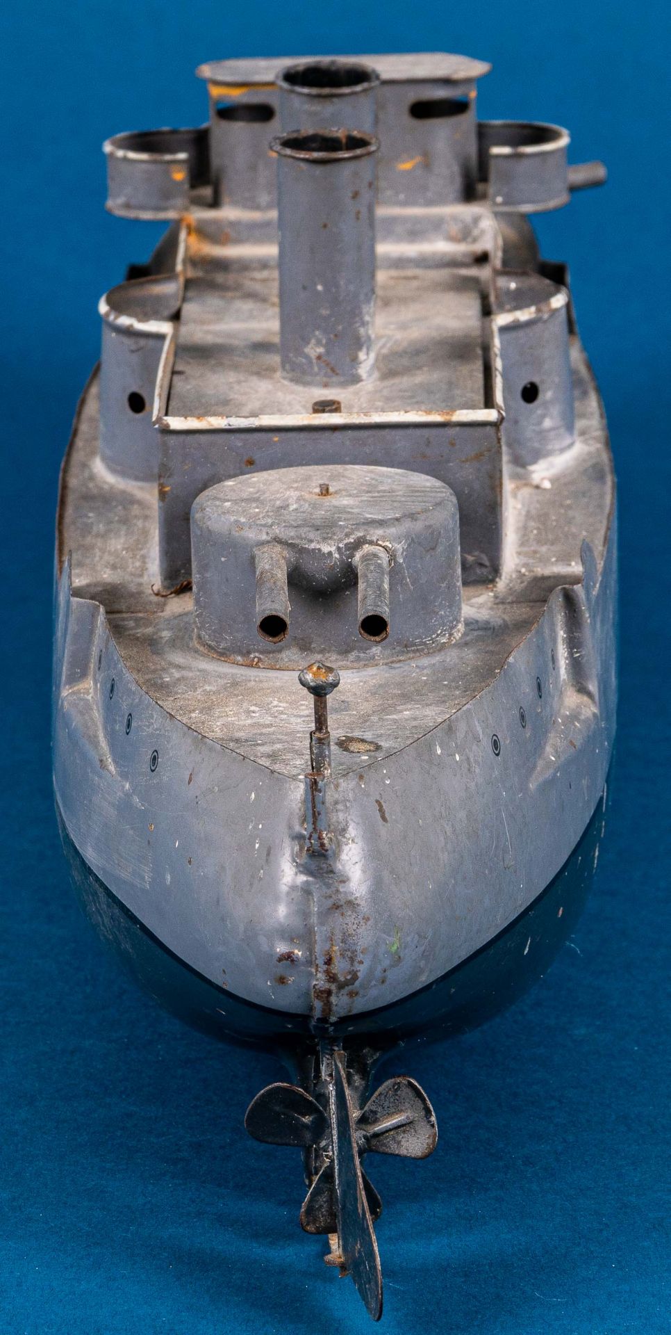 Antikes Blechspielzeug, Kreuzer - Kriegsschiff der Gebr. Bing - Nürnberg um 191 - Bild 29 aus 47