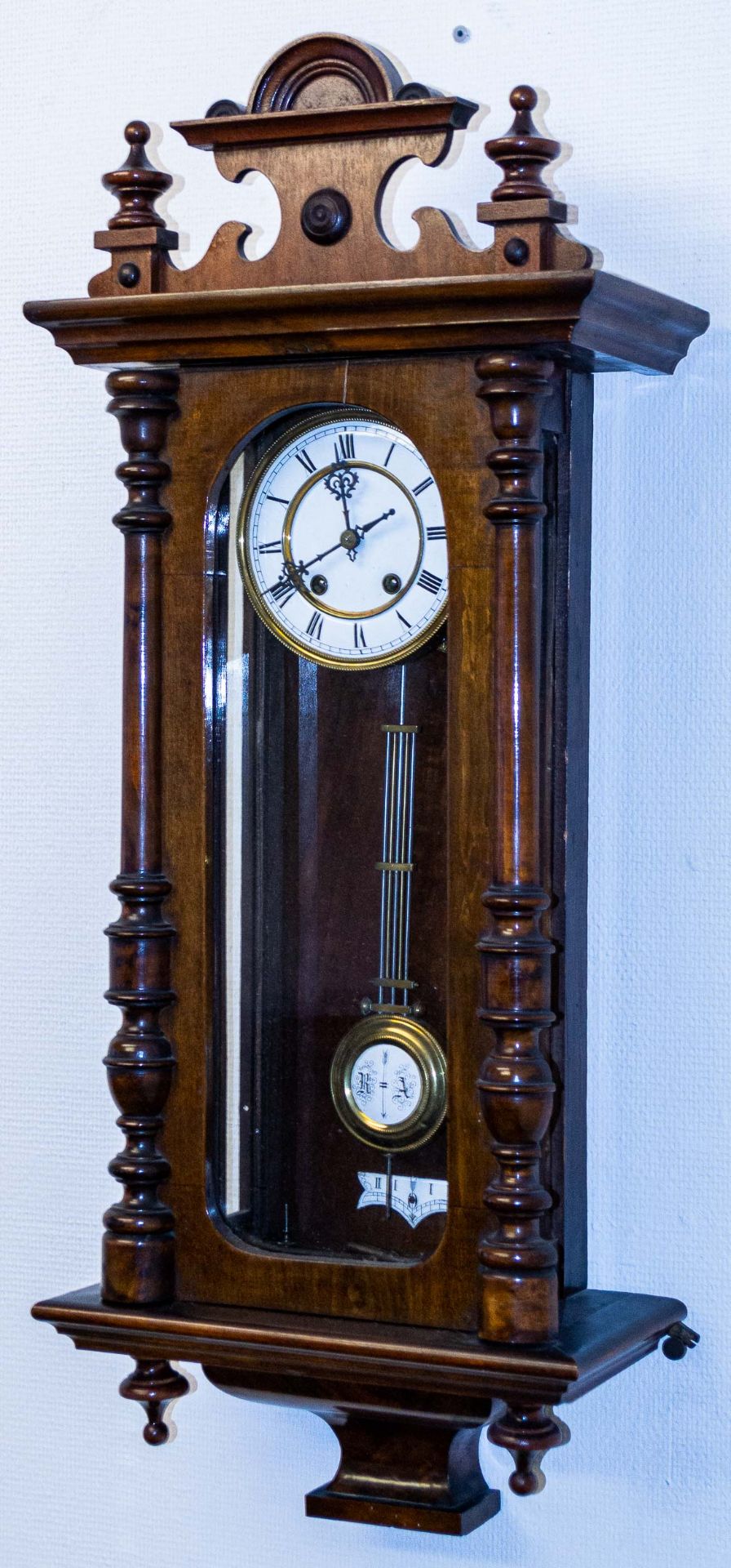 Antike Wanduhr, sogen. Regulator, Gehäuse in Nussbaum, Messingvollplatinenwerk; - Image 3 of 8