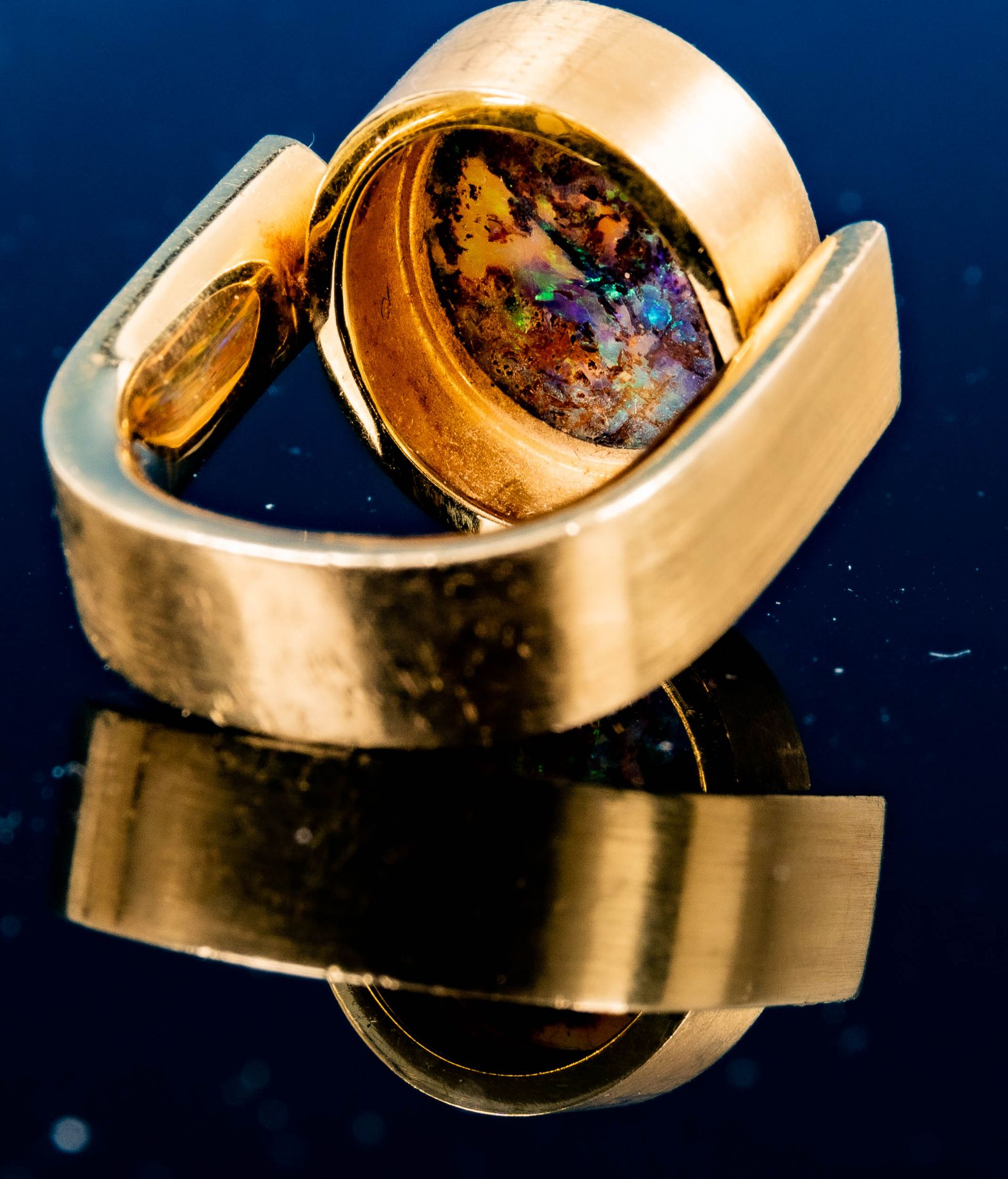 Exquisiter großer 750er Gelbgoldring ( unisex) mit "Boulder - Opal" - Cabochon - Image 8 of 10