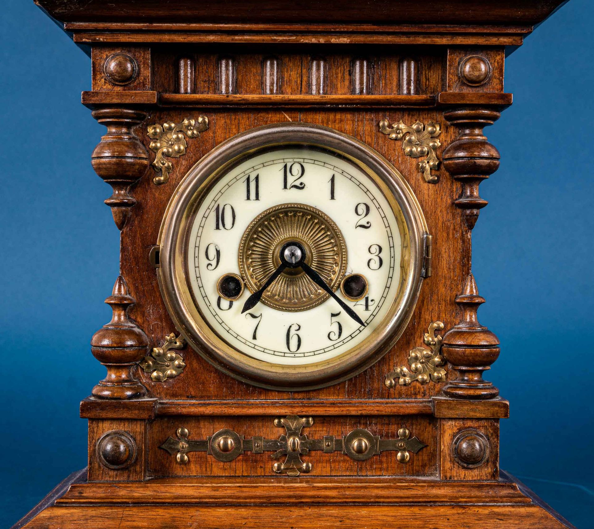 Antike Kamin- / Vertiko - Uhr der Marke "Pfeilkreuz"; Historismus deutsch um 19 - Bild 9 aus 18