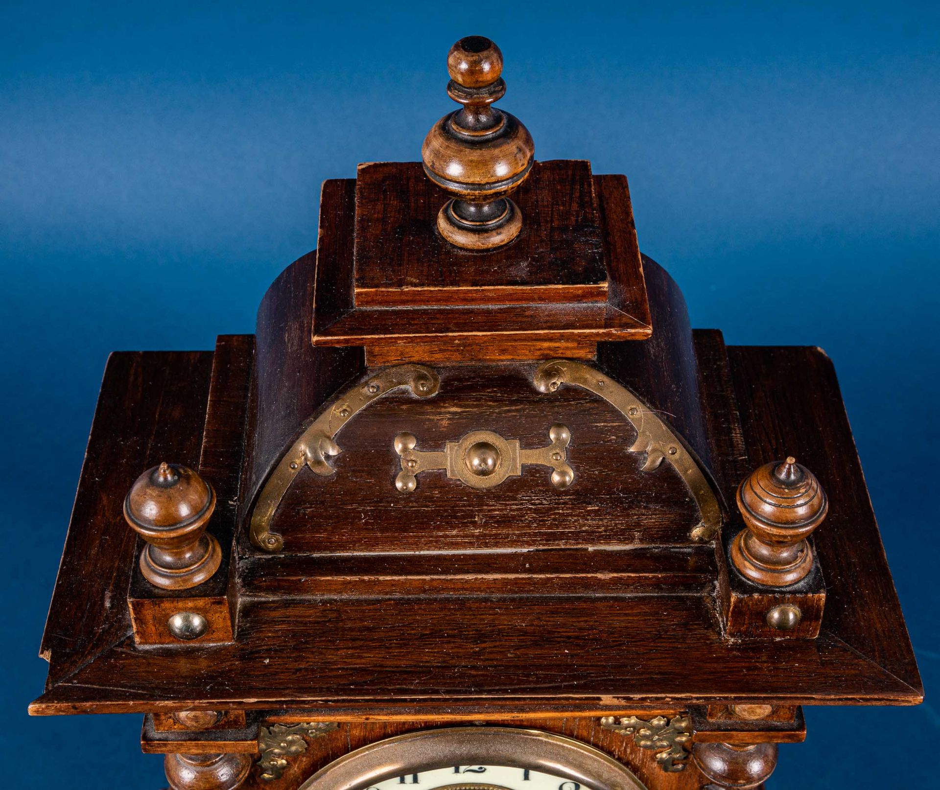 Antike Kamin- / Vertiko - Uhr der Marke "Pfeilkreuz"; Historismus deutsch um 19 - Image 8 of 18
