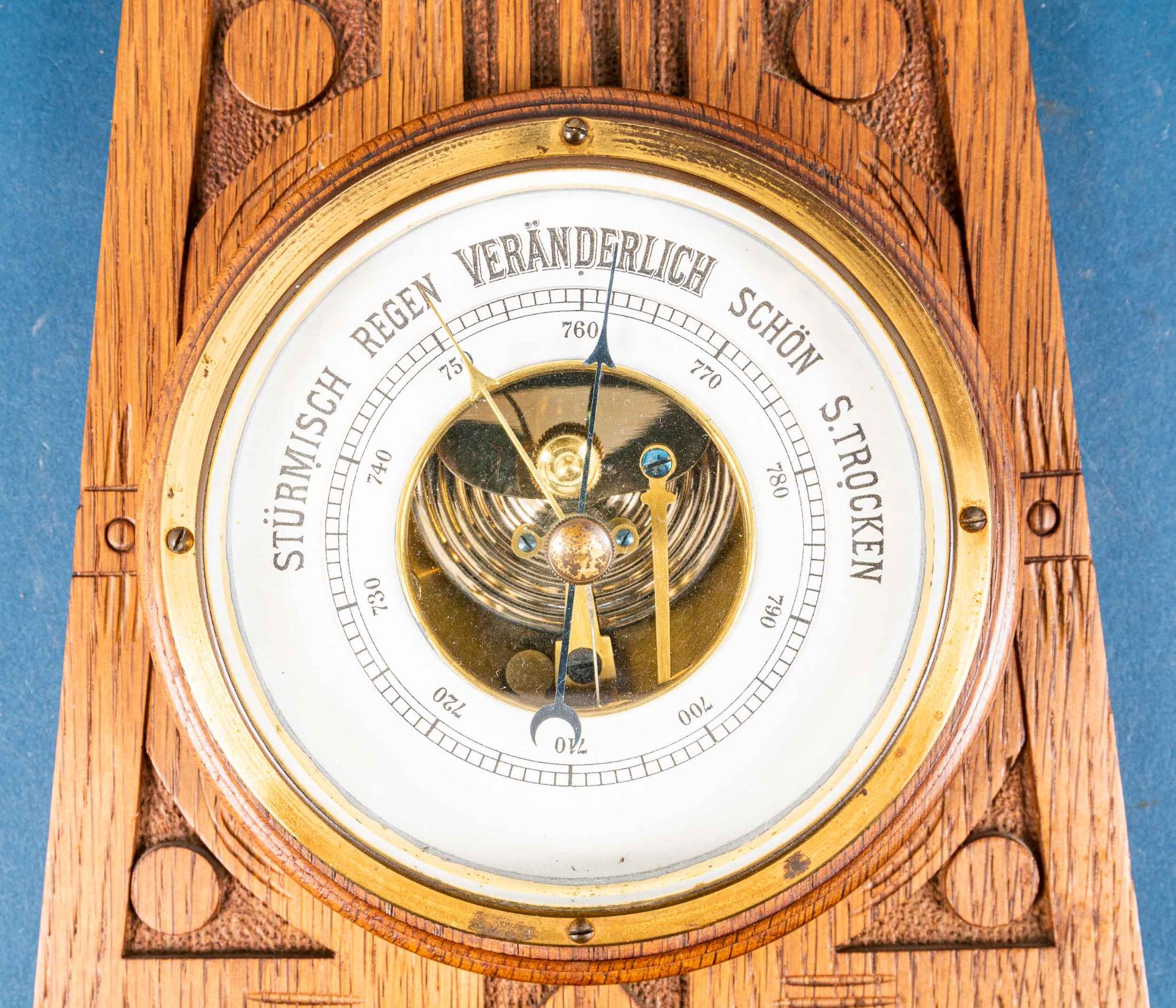 Antikes Barometer, dt. Anfang 20. Jhdt., Gehäuse aus Eiche massiv, max. Höhe ca - Image 2 of 10