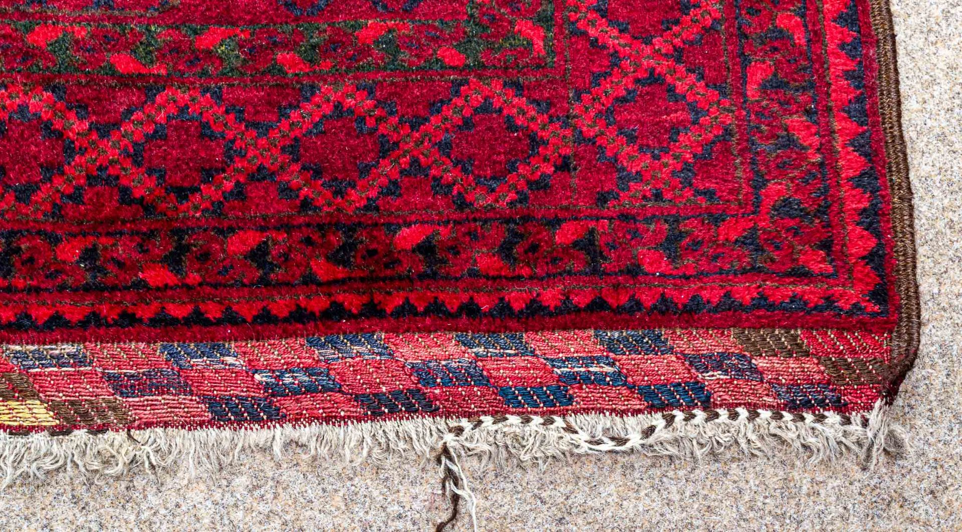 Großer Afghan - Teppich, stilisierter, geometrischer Dekor, ca. 320 X 245 cm. S - Bild 11 aus 12