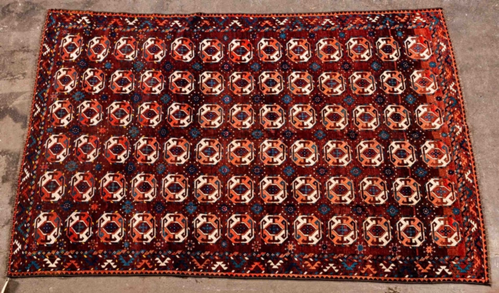 Ersari aus Turkmenistan, Ende 19. Jhdt., ca. 265 x 182 cm; glänzende Schafschur