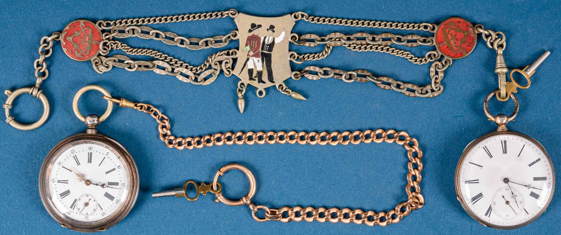 2 antike Taschenuhren mit Schlüsselaufzug, 1 Gehäuse in Silber, beide um 1900,