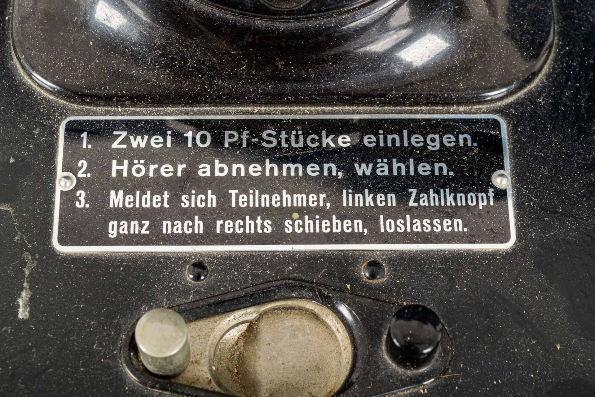 Altes Wählscheibentelefon der dt. Bundespost, Hersteller: Hagenuk - Kiel; mit M - Image 4 of 9