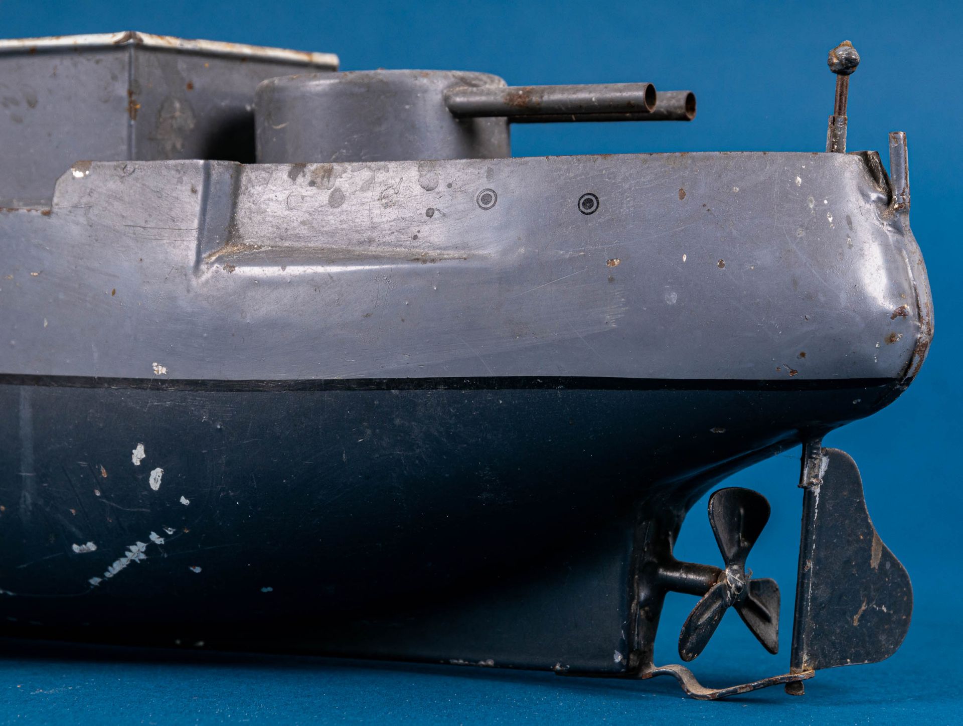 Antikes Blechspielzeug, Kreuzer - Kriegsschiff der Gebr. Bing - Nürnberg um 191 - Bild 43 aus 47