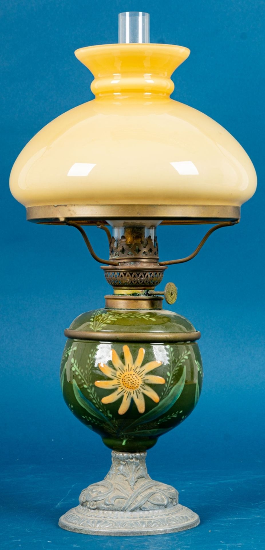 Antike Petroleumlampe, deutsch um 1920, Höhe ca. 45 cm, unperfekter Erhalt.