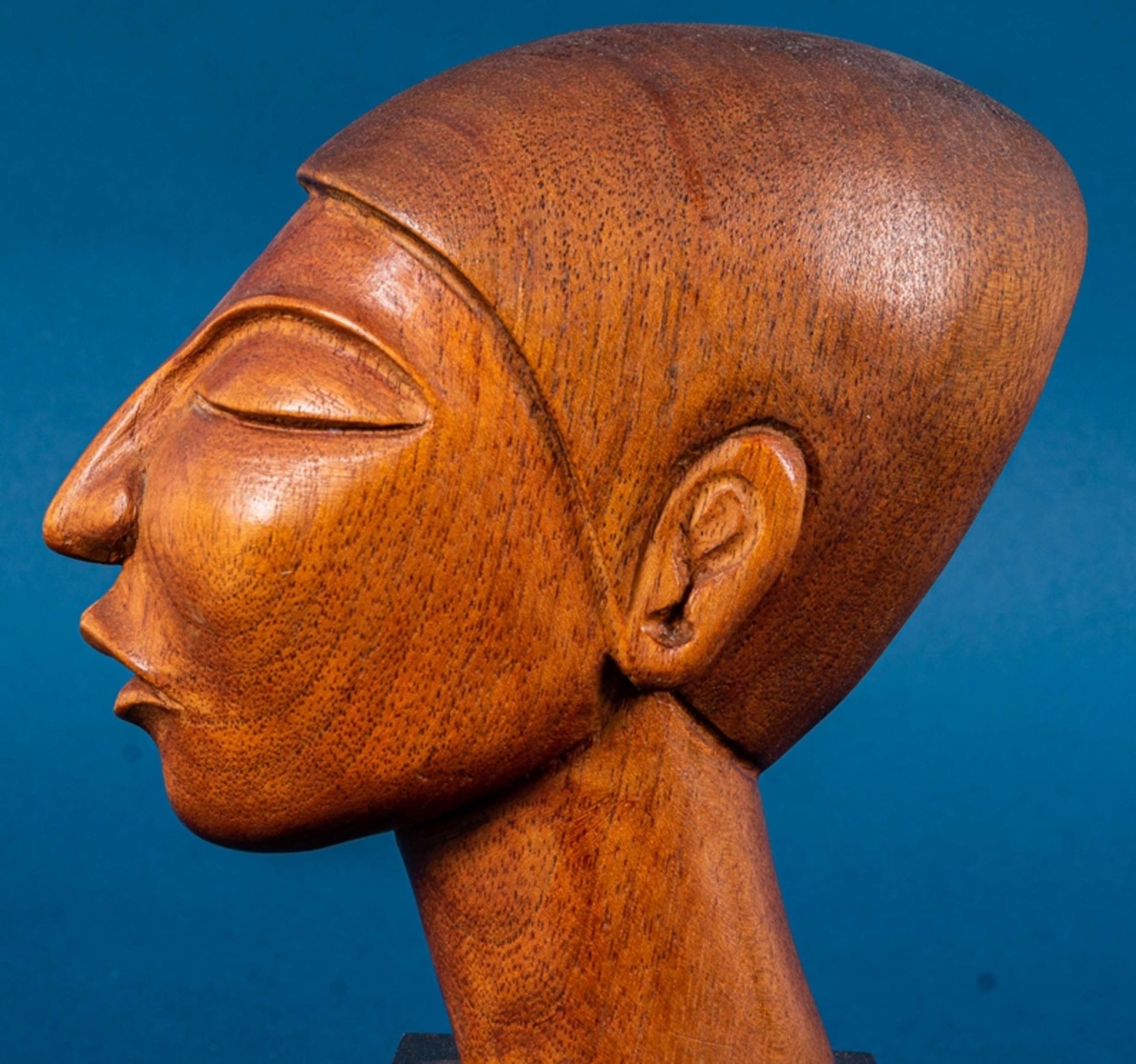 Kopf eines jungen Mannes, geschnitzter Holzkopf des Jose´ Pinal (1913 - 1983), war ein bekannter me - Bild 7 aus 14