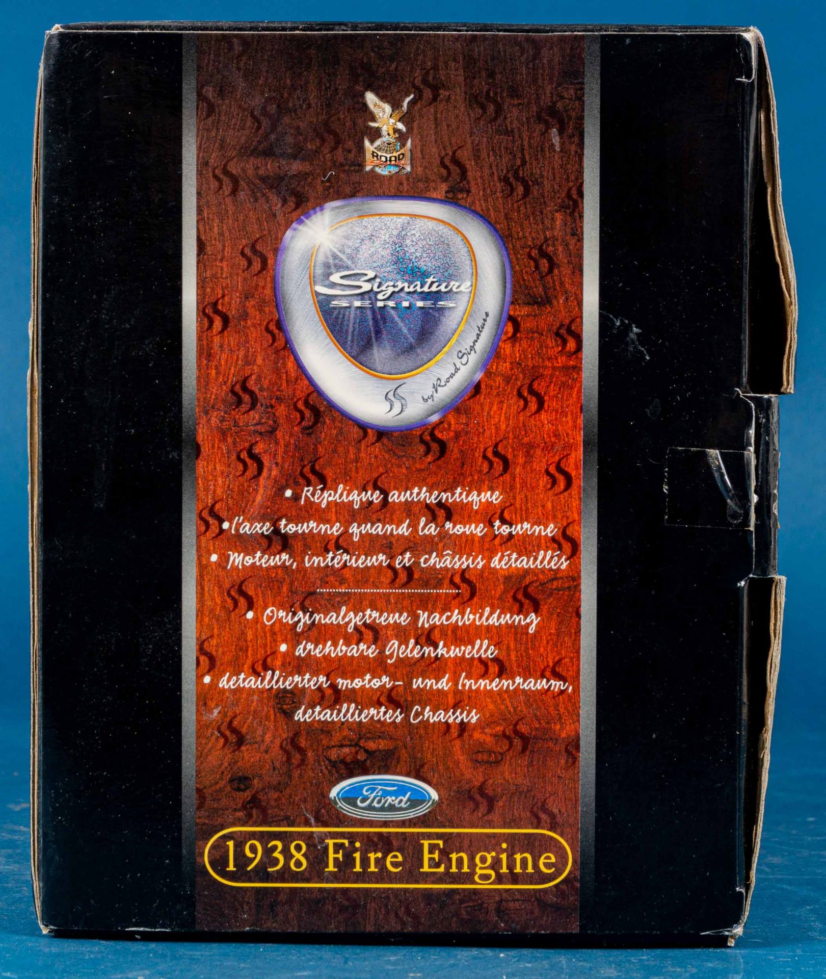 2 orig. verpackte "FIRETRUCKS", Maßstab 1:18, Ford-Modell Feuerwehr-Autos. Ungeprüft. - Bild 11 aus 20