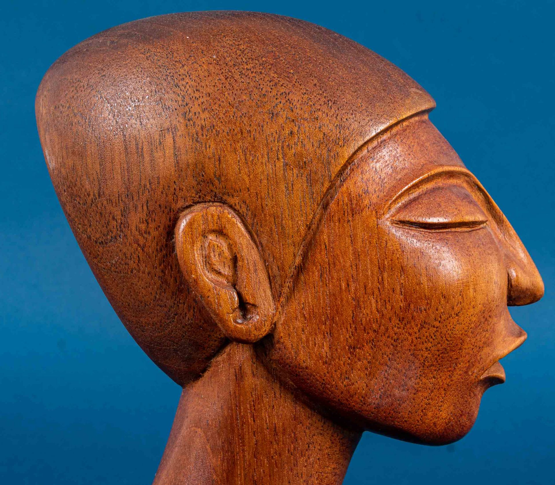 Kopf eines jungen Mannes, geschnitzter Holzkopf des Jose´ Pinal (1913 - 1983), war ein bekannter me - Bild 6 aus 14