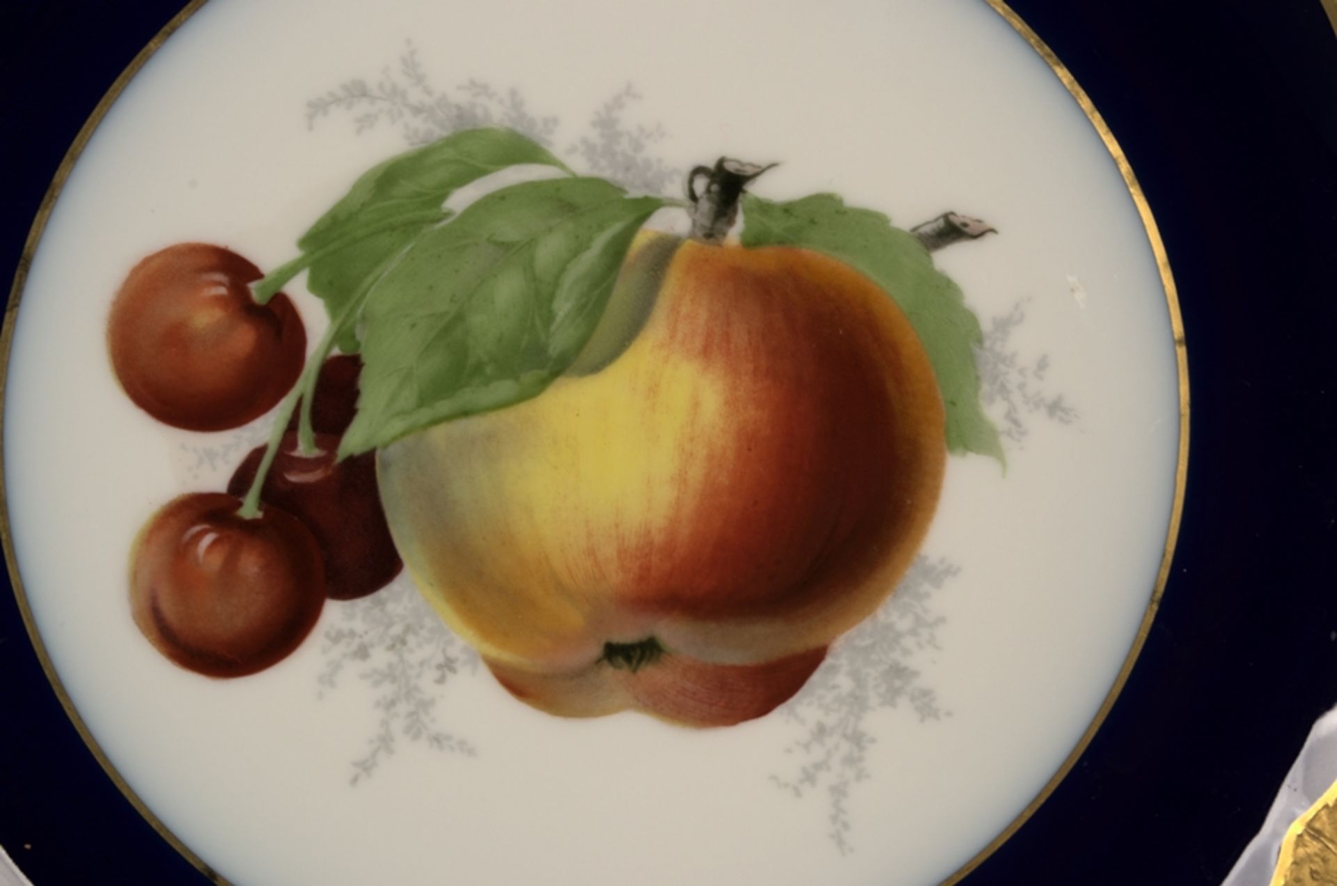 6 prachtvolle Rosenthal Obstteller mit versch. Obstdekor (lithographiert), von breiter bläulicher B - Image 12 of 14