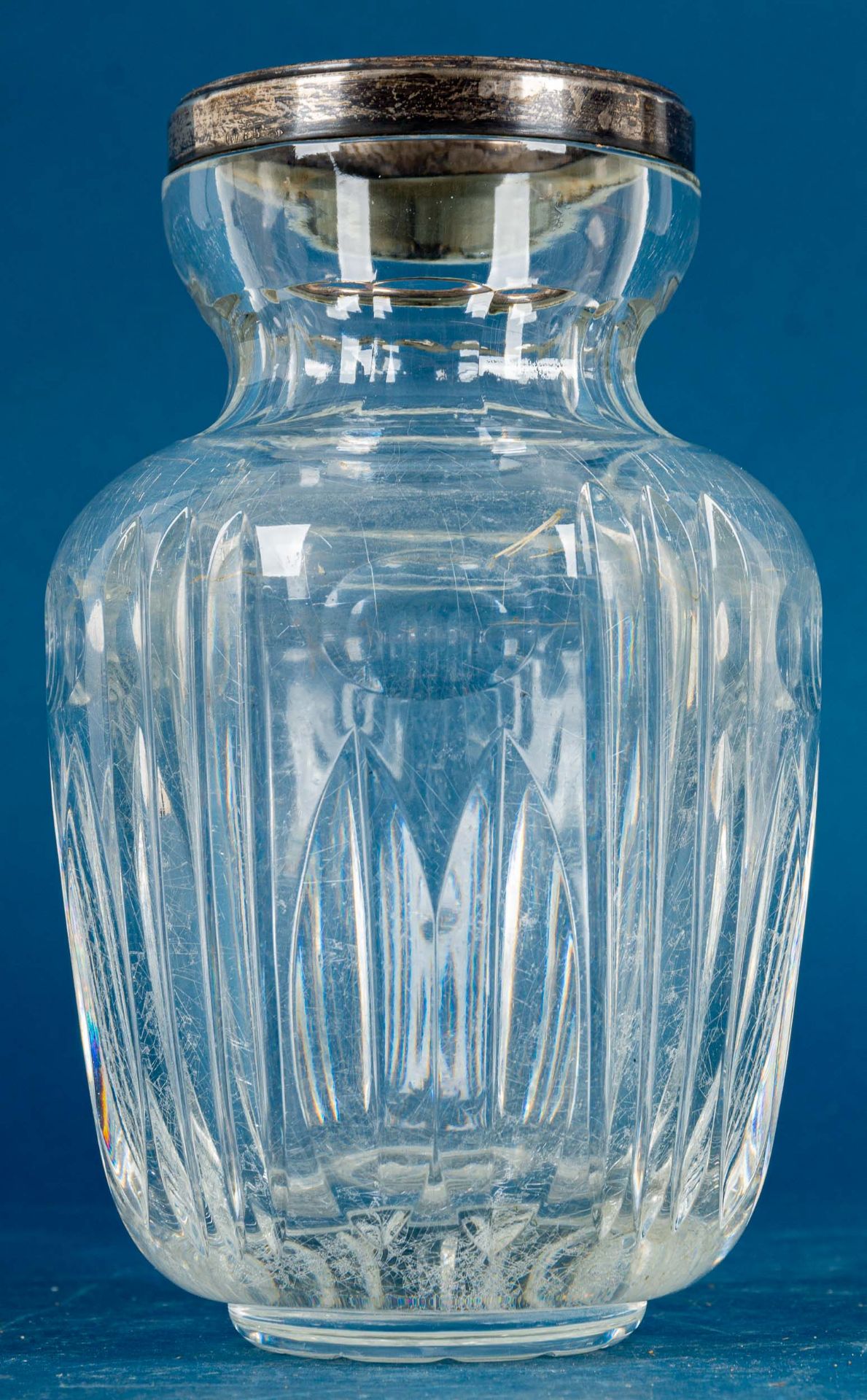 Bauchige Kristallglas-Vase mit 835er Silbermontur, diese dat. 24.12.1950, stärkere Gebrauchsspuren, - Bild 2 aus 5