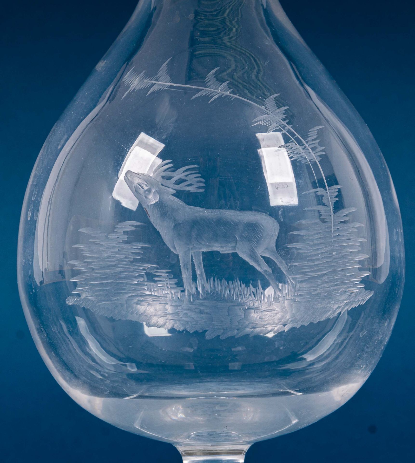 Edle Glaskaraffe; schweres farbloses Kristallglas mit jagdlichem Schliffdekor; 925er Sterlingsilber - Bild 4 aus 10