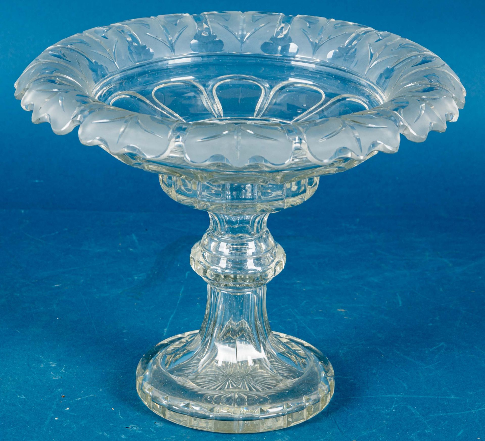 Tazza, antike, farblose Kristallglas-Aufsatzschale, z. B. für Obst, Gebäck, Pralinen. 2teilige, auf